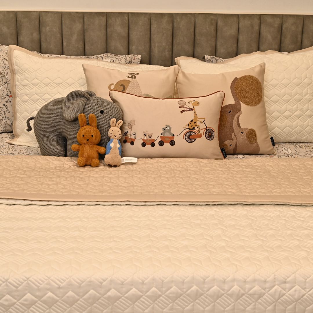 Wild Wonders Oats Beige and Ivory Kids Bedding Set (10 PC Set)