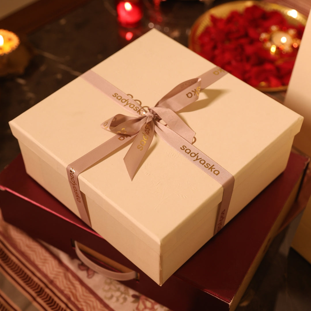 Classic Ivory Gift Box