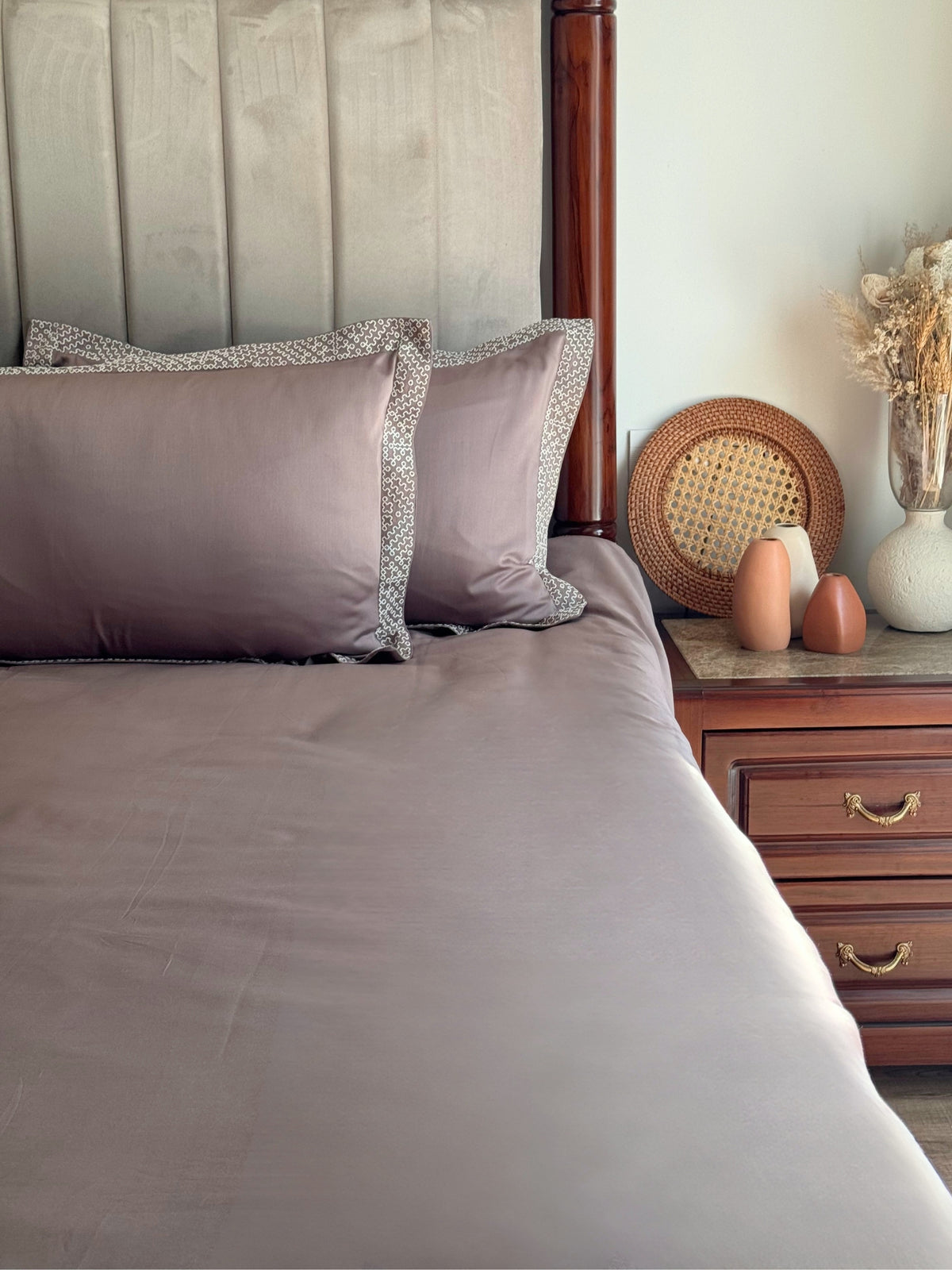 Eden Taupe Bedsheet Set