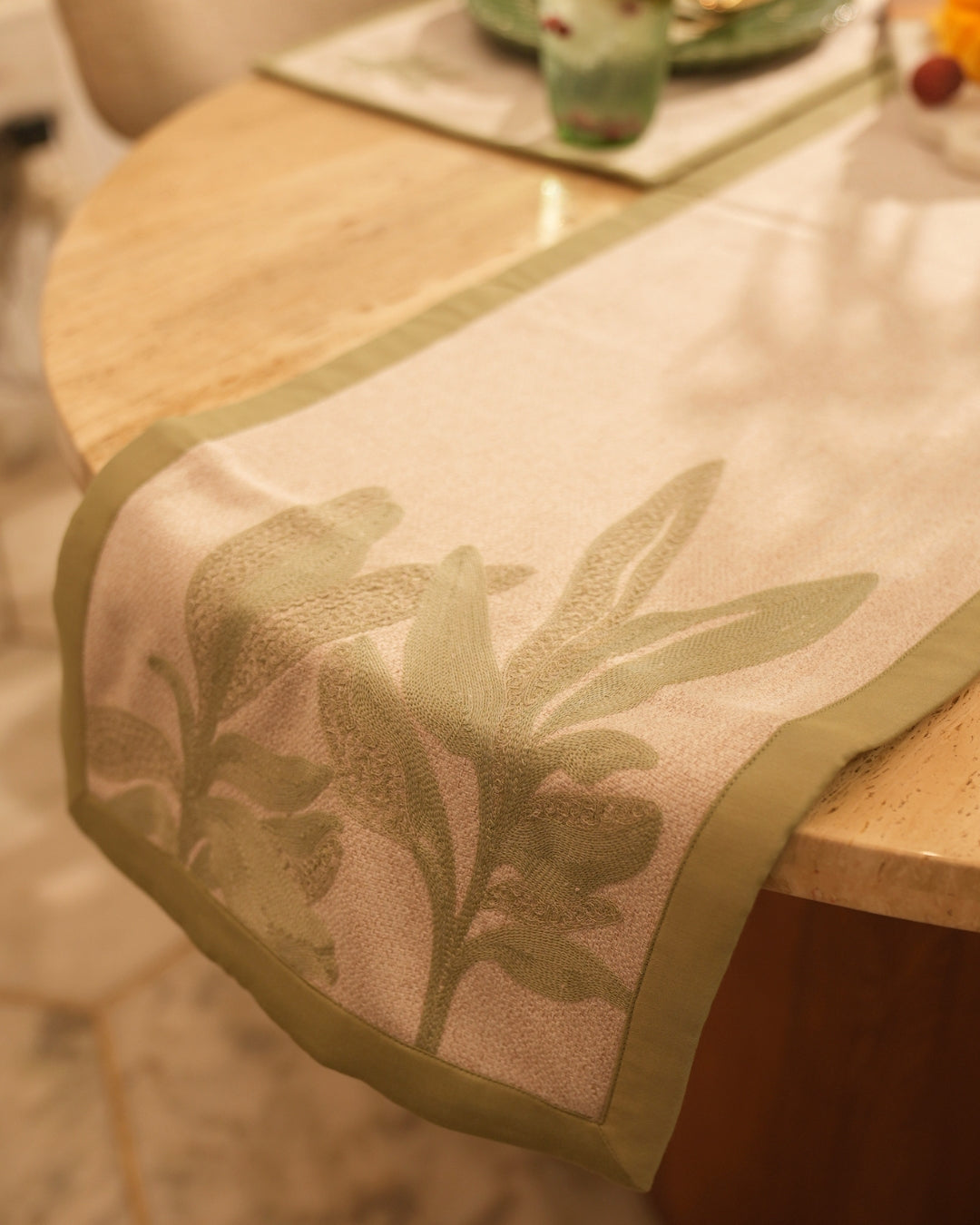 Palm Haven Beige and Green Table Linen Set (13 PC Set)