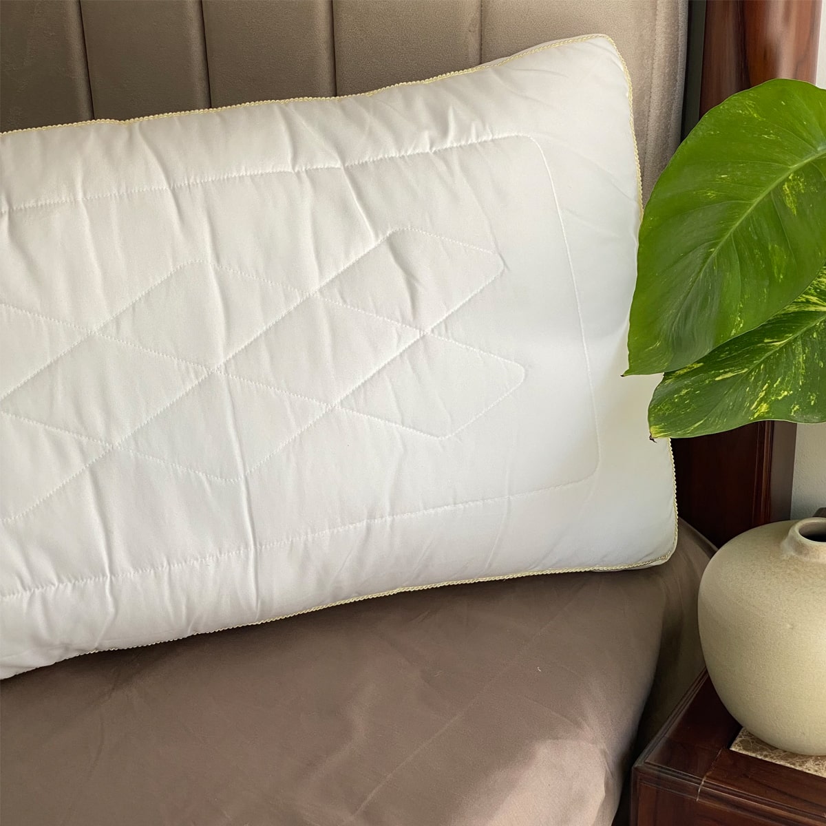 Siesta Quilted Downfill Pillow