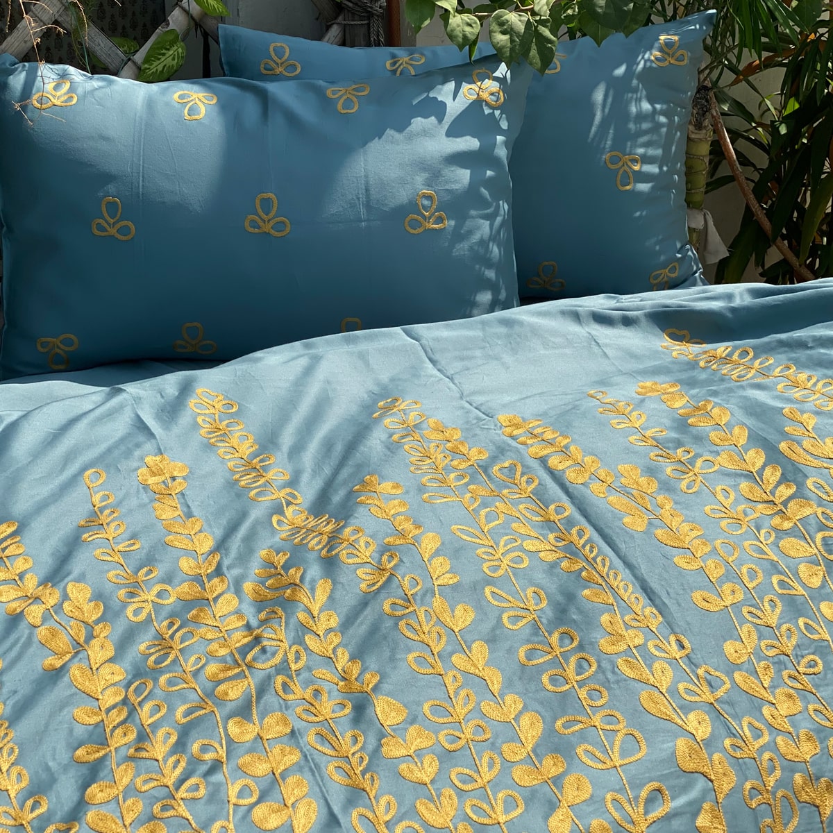 Stemmed Florals Teal Duvet Cover Set