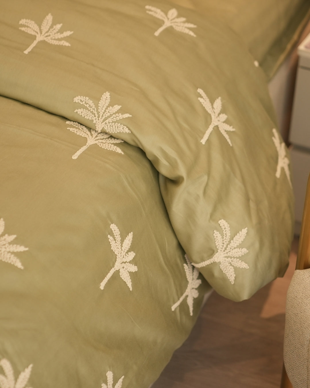 THE PALM Duvet Cover Bedding Set (9 PC Set)