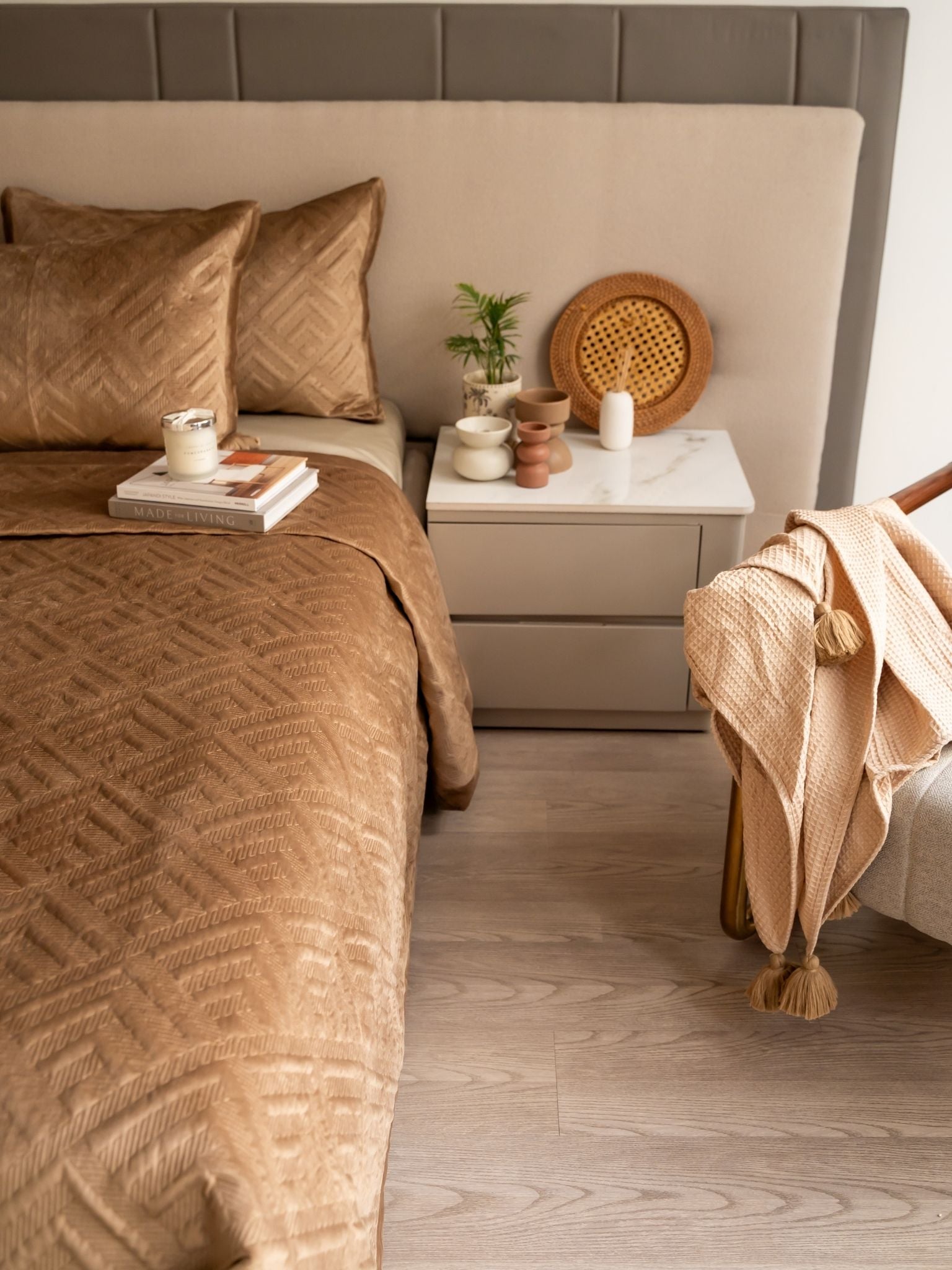 Seoul Camel Velvet Bedspread Set
