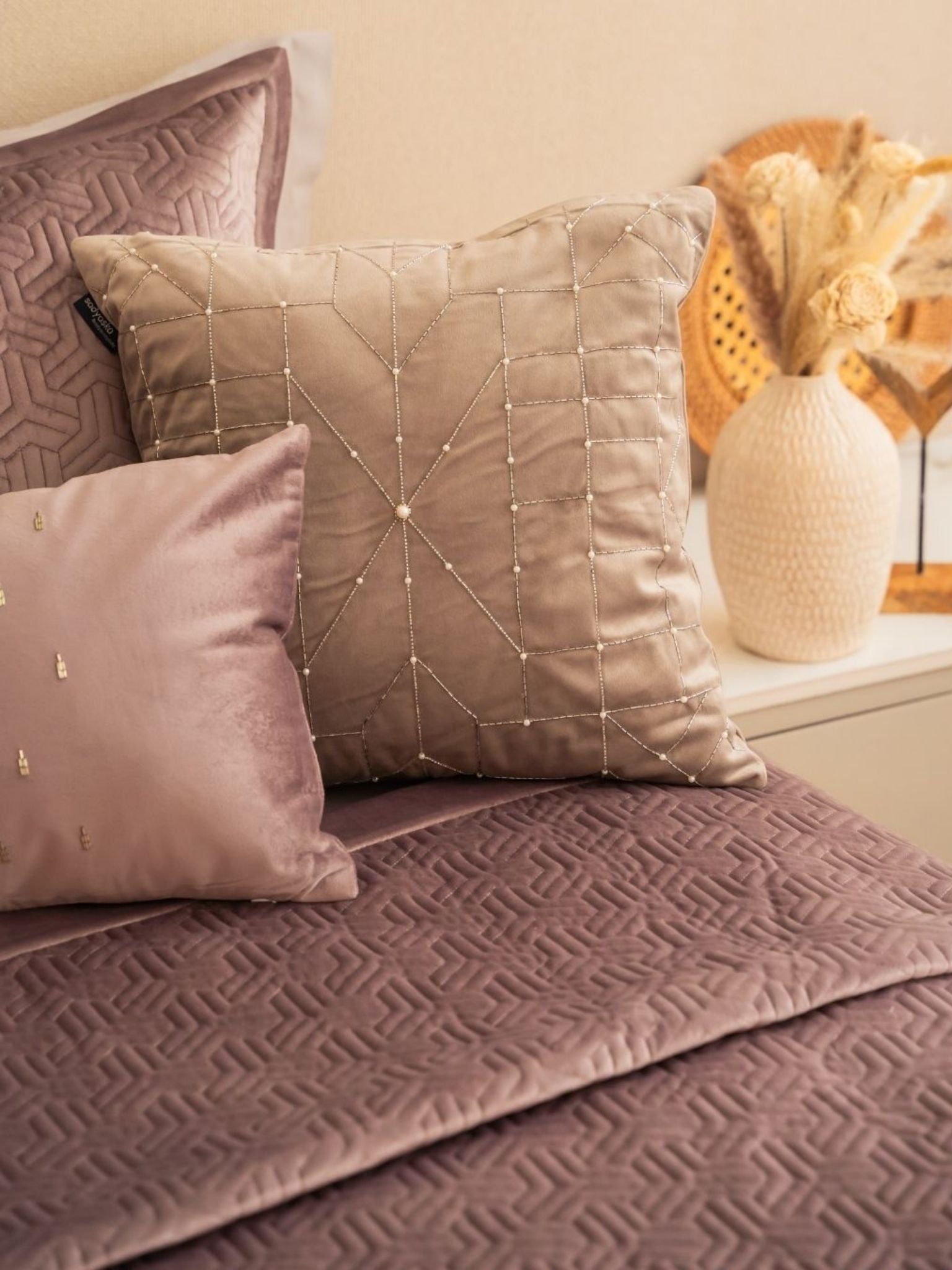 Zayne Lilac Velvet Trousseau Set (10 PC Set)