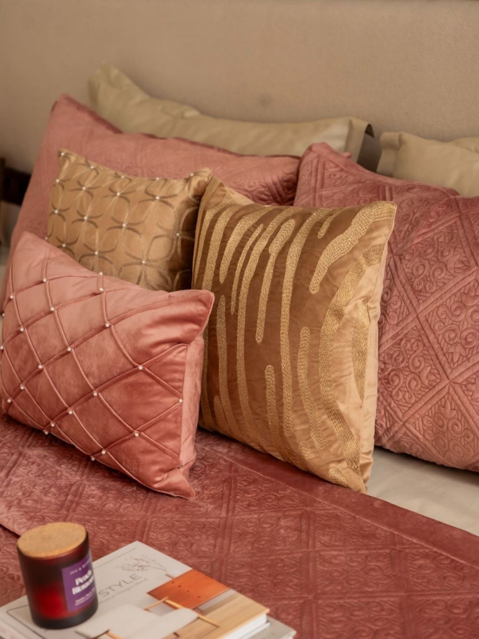 Fiona Blush Velvet Trousseau Set (10 PC Set)