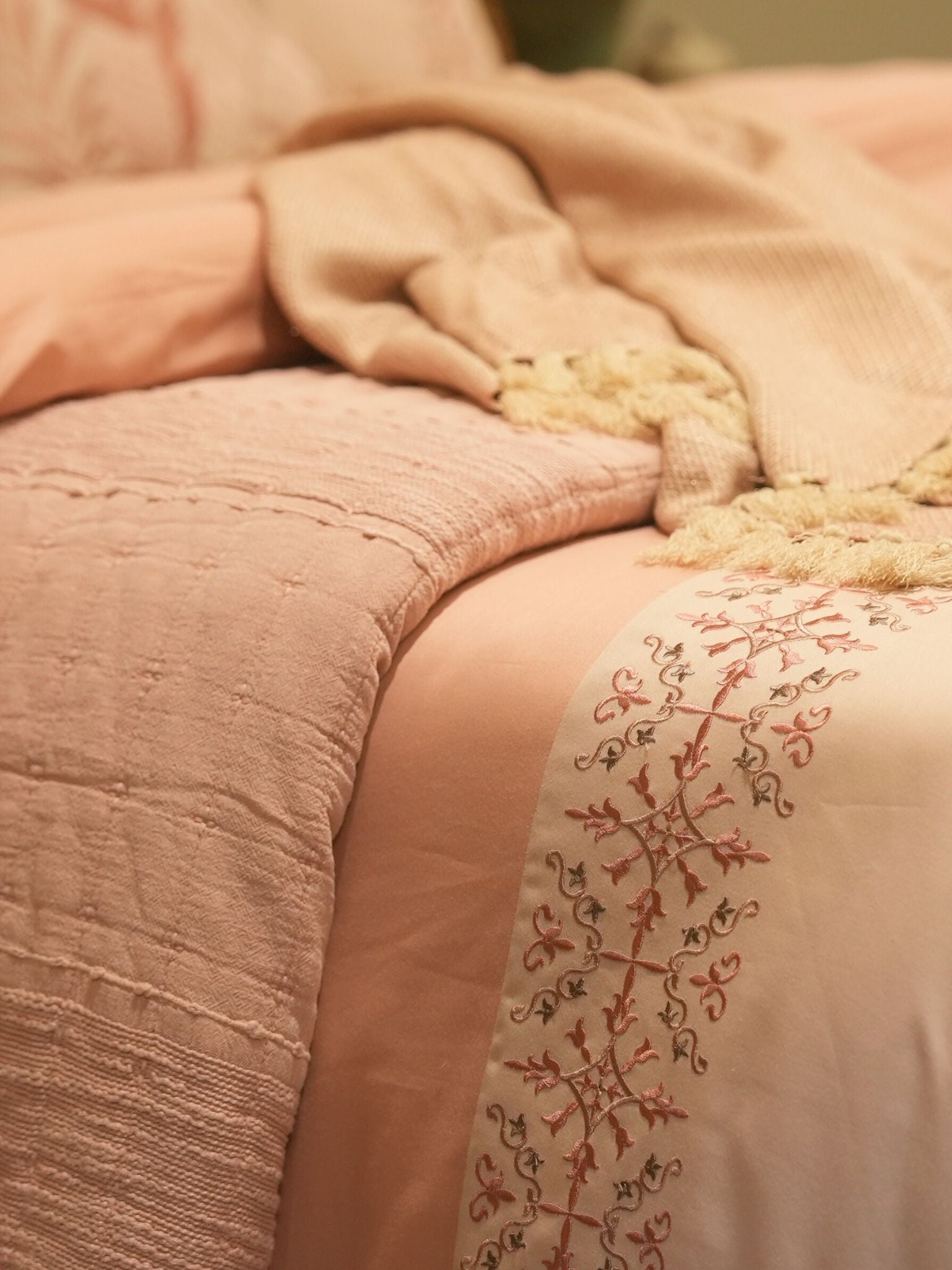 Luna Oasis Rose Bedding Set (12 PC Set)