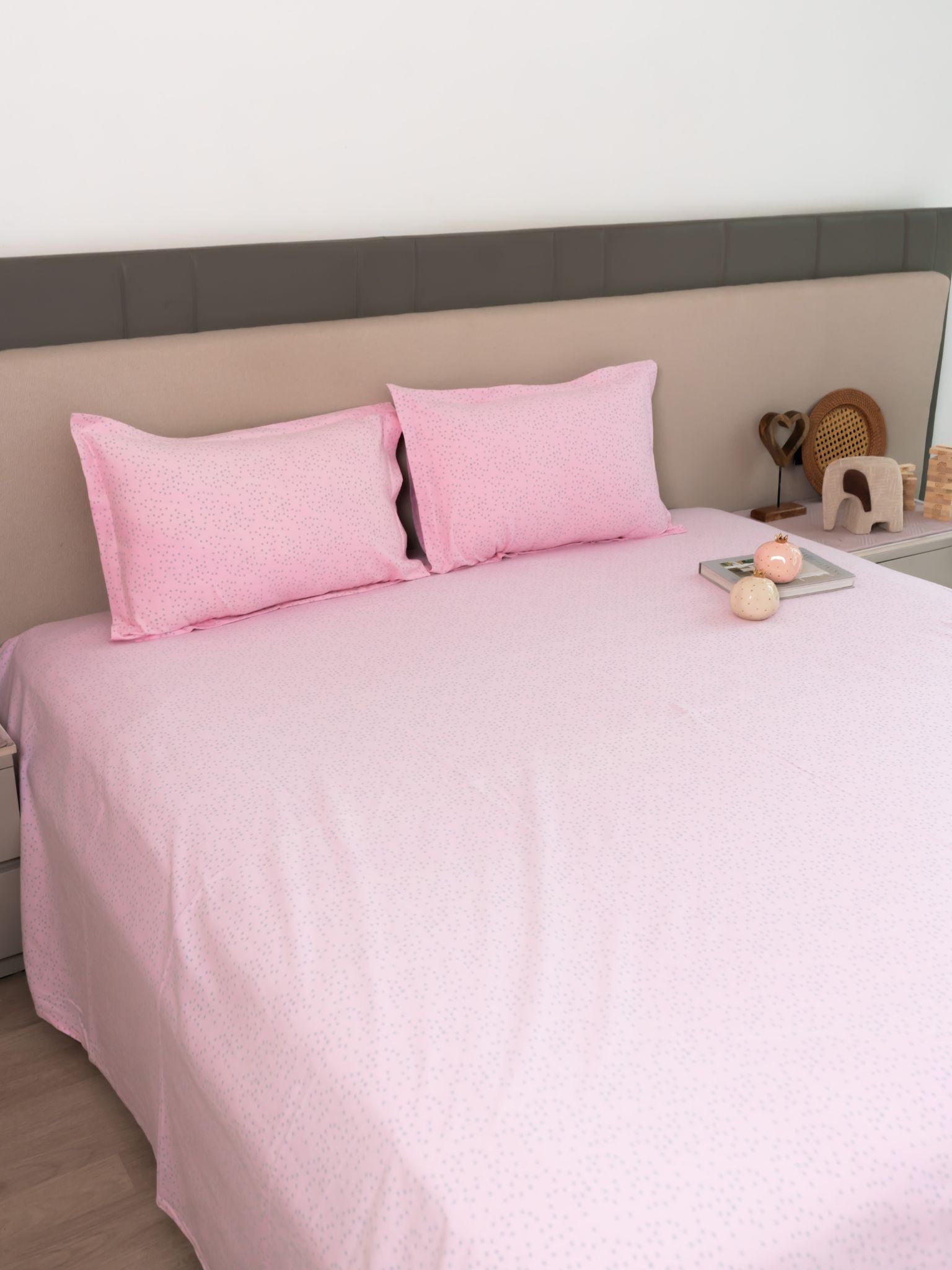 Twinkle Twinkle Lil Star Pink Printed Cotton Bedsheet Set