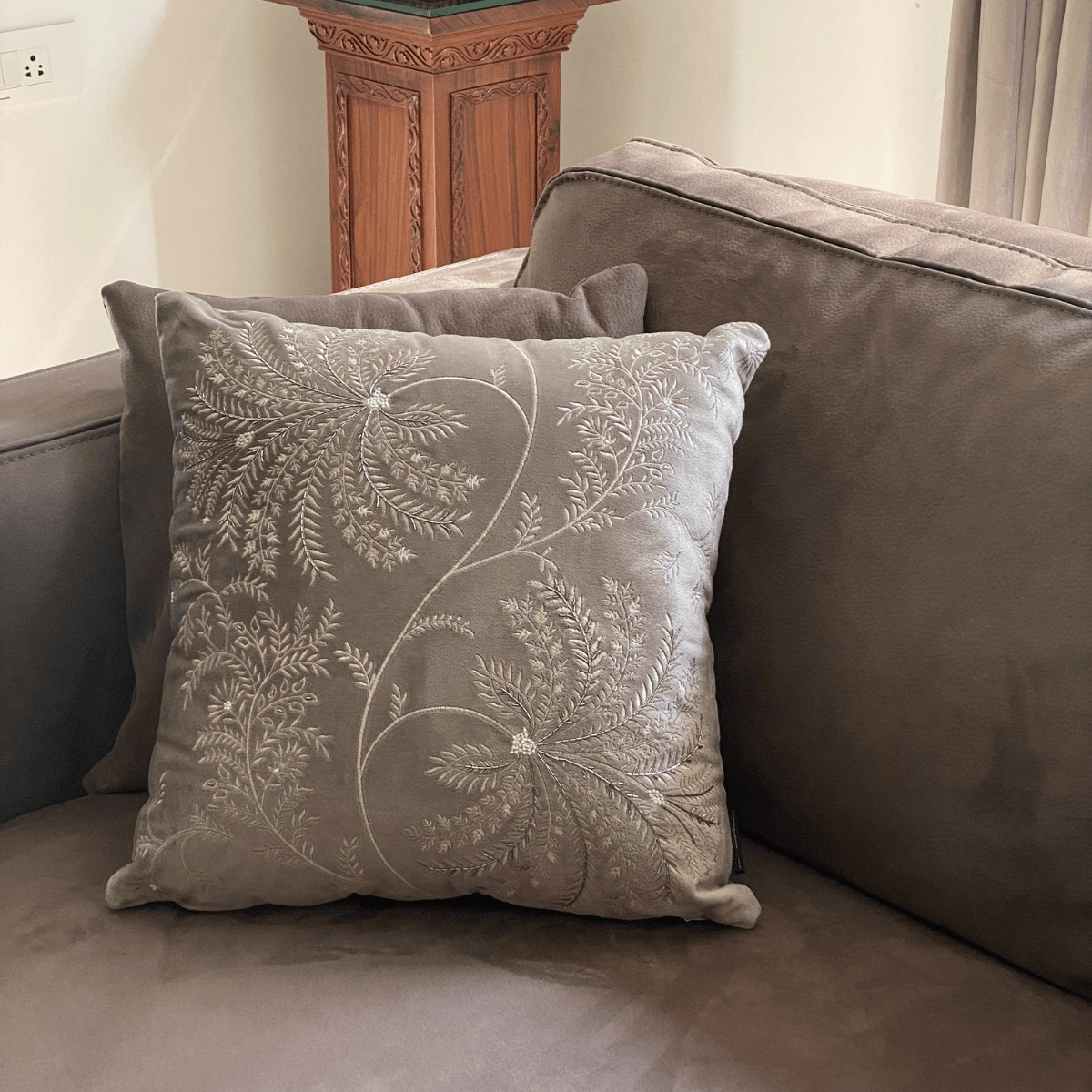 Decorative Dandelion Silver Velvet Cushion Cover 16x16