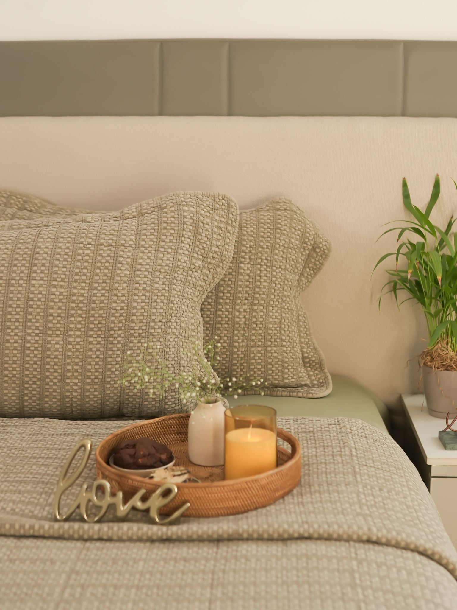 Serra Khaki Quilted Cotton Bedspread Set