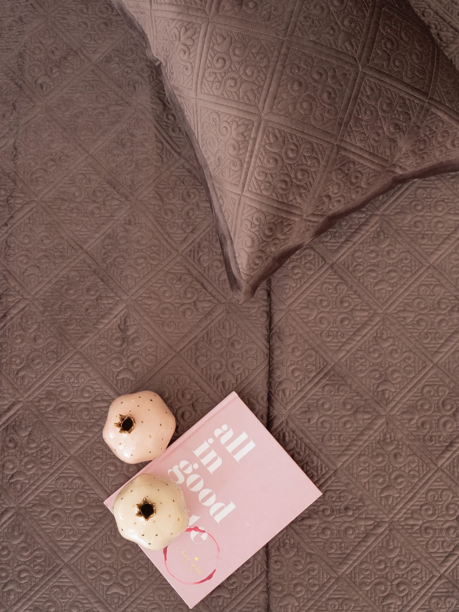 Fiona Mousse Velvet Bedspread Set