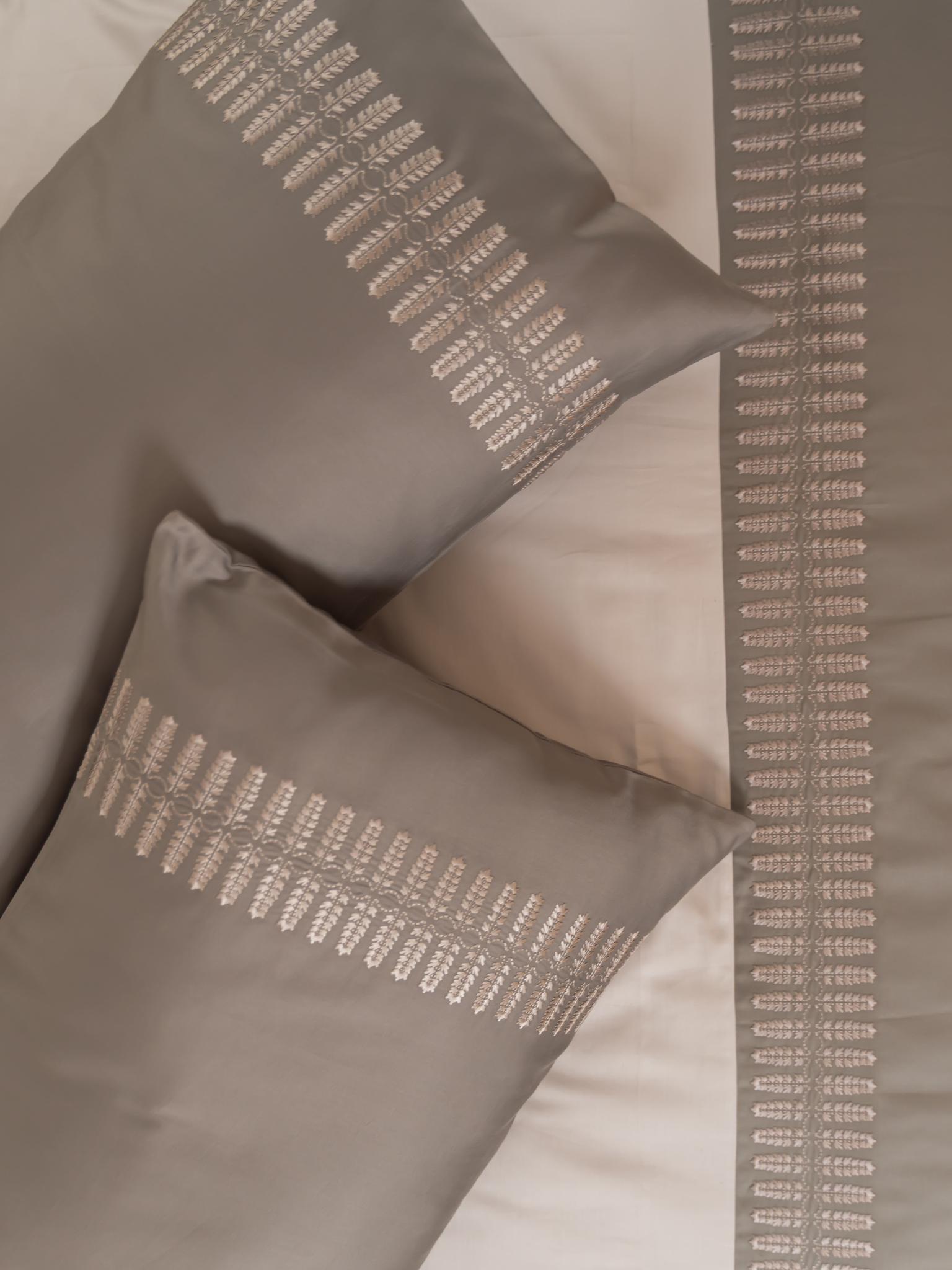 Elise Elephant Grey Sandstone Grey Dreams Duvet Cover