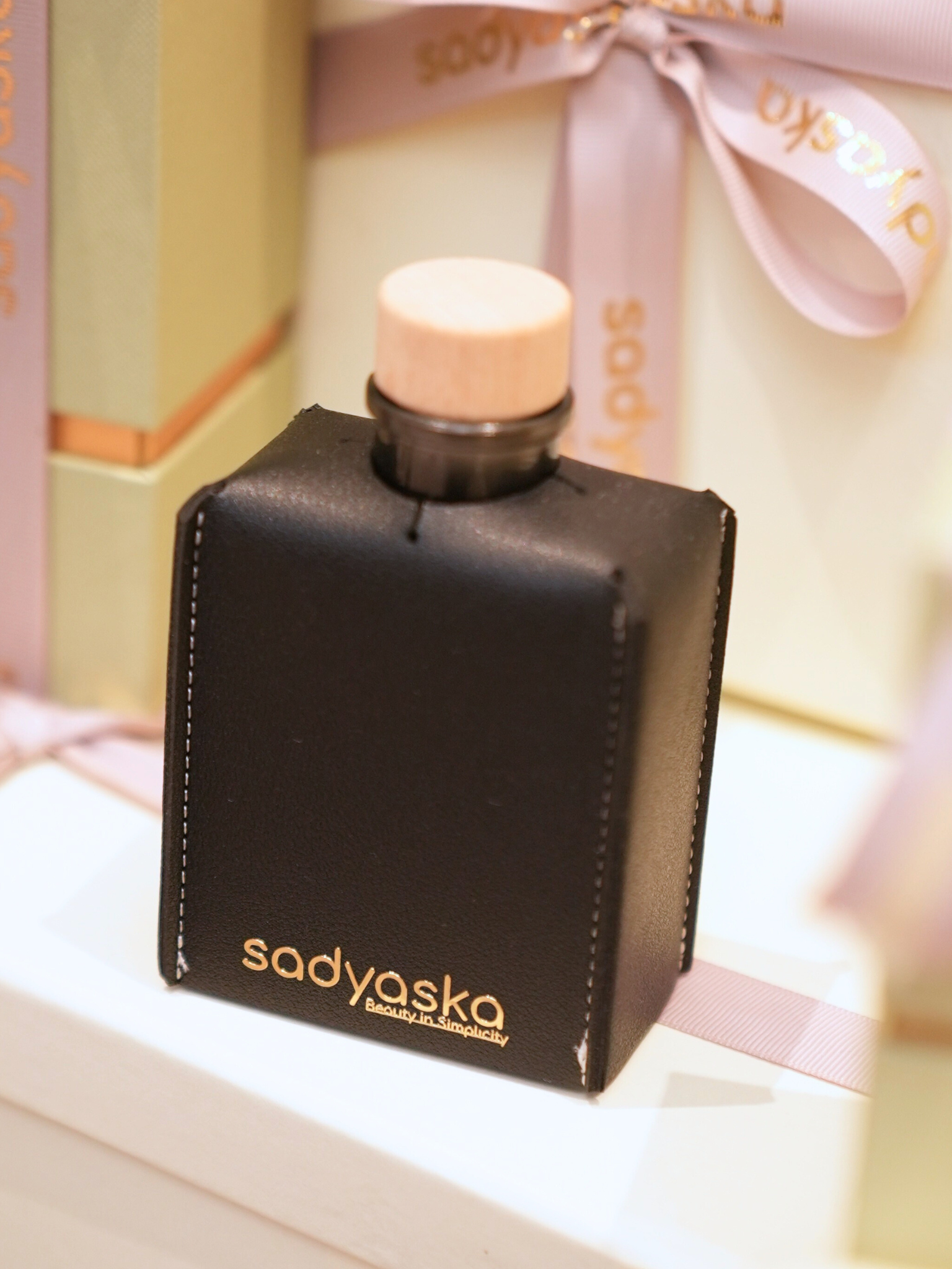Sadyaska Nordic Pine Home Perfume Diffuser -Black Leather