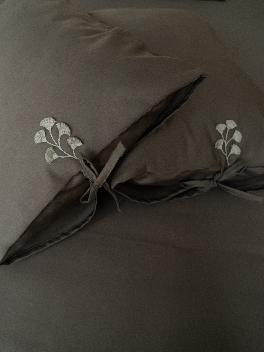 Botanique Titanium Grey 1000TC Egyptian Cotton Embroidered Pillow Covers (Set of 2)