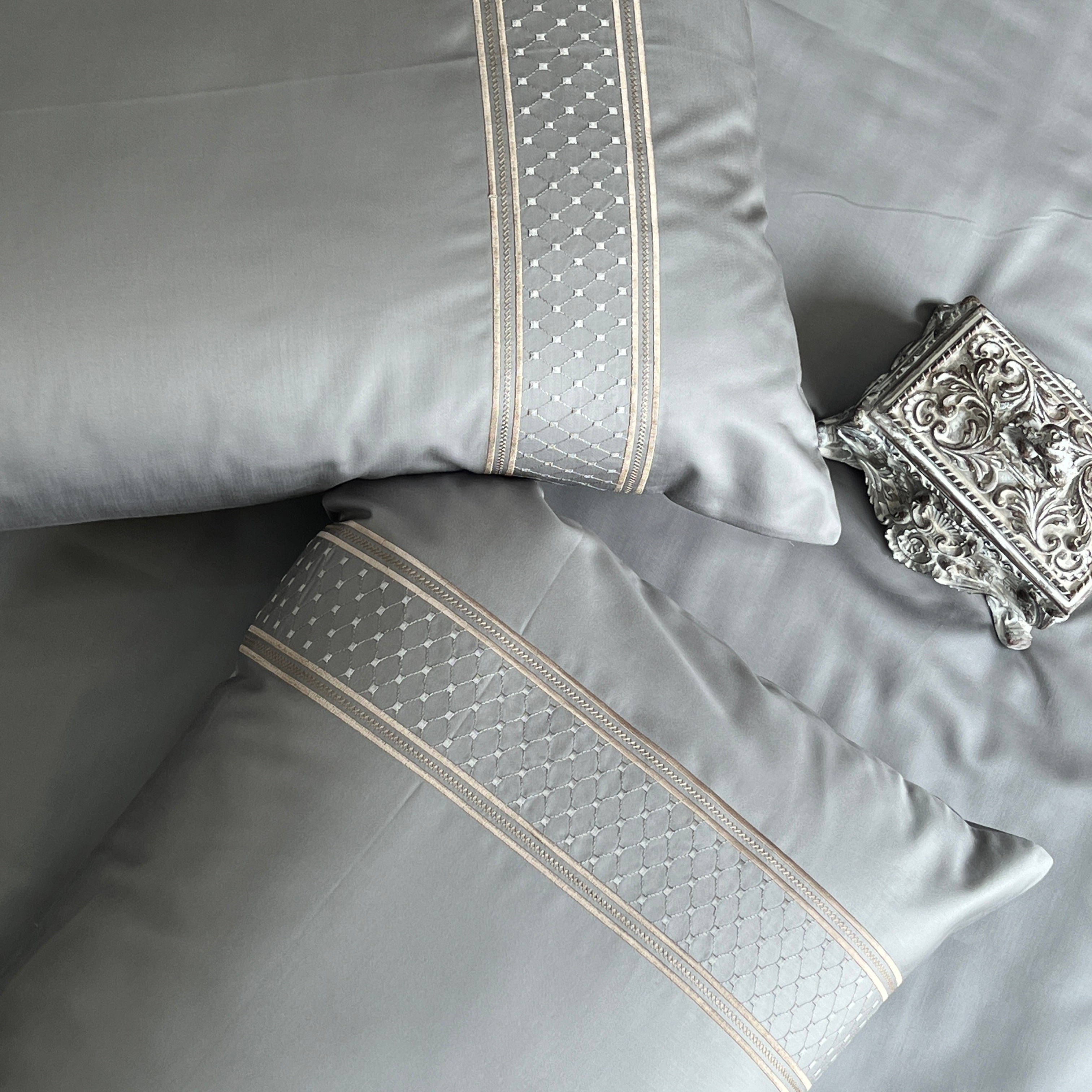 600TC Cotton Checkers Steel Grey Beyond Bedsheet Set