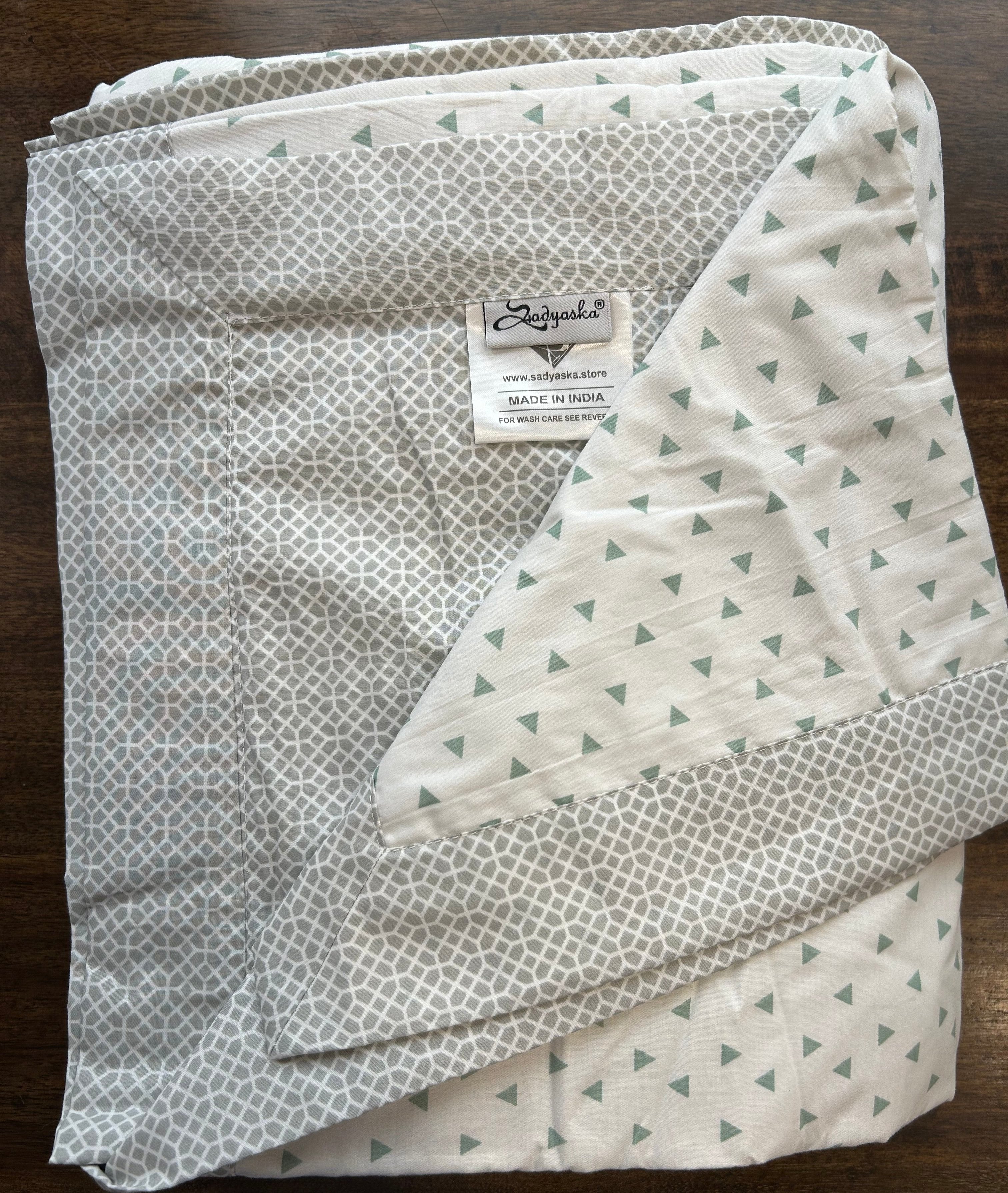 Single Bed Green and Grey Printed Premium Pure Cotton Reversible Dohar