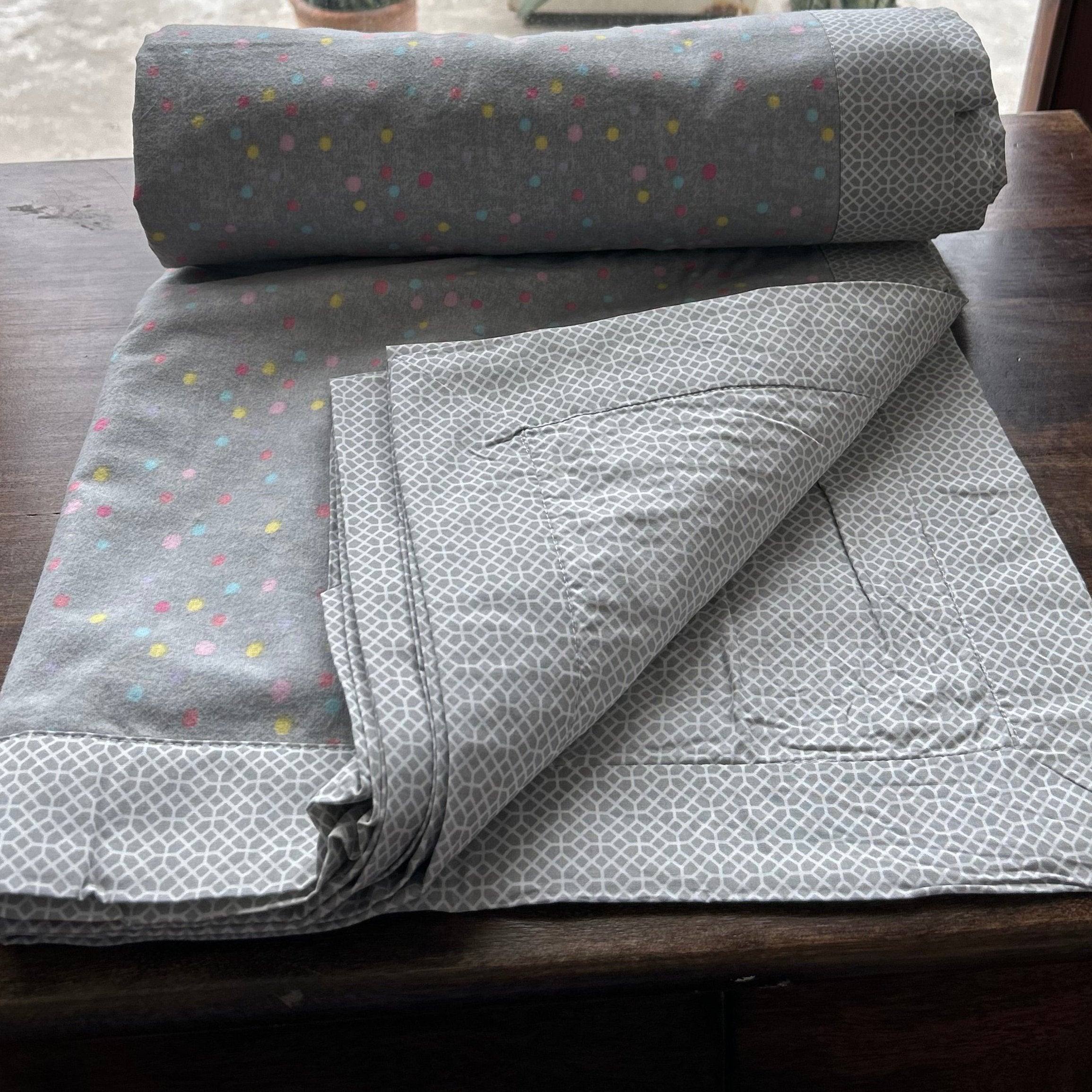 Single Bed Grey Dots Printed Premium Pure Cotton Reversible Dohar