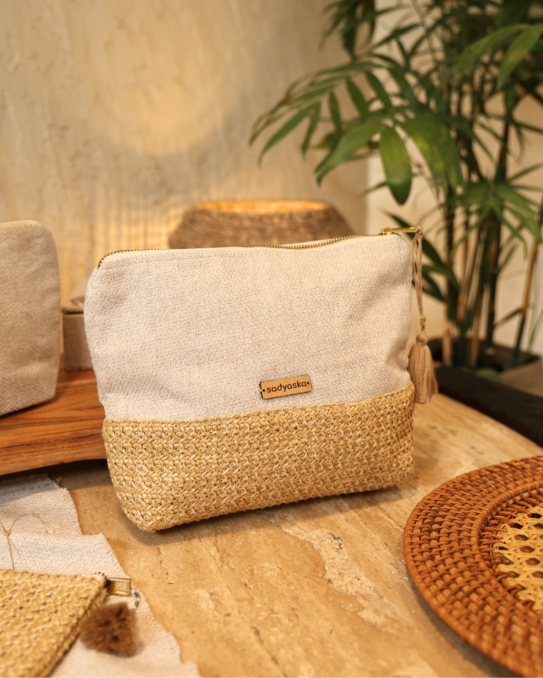 Desert Palms Beige Raffia Large Size Embroidered Pouch / Cosmetic / Make Up Case Multifunction Storage