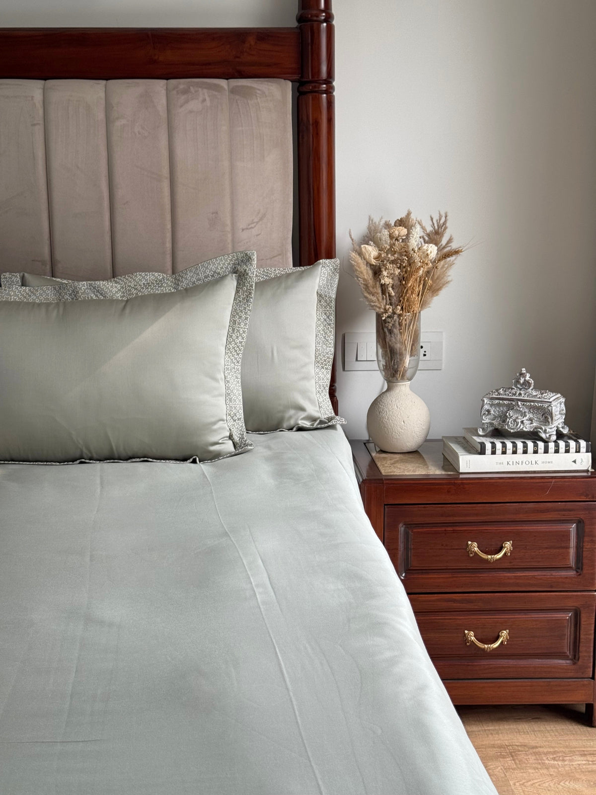 Eden Sage Green Bedsheet Set