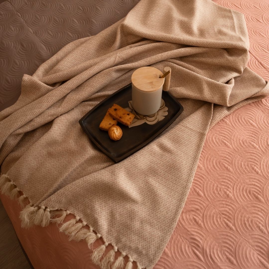 Evan Dusty Rose Woven Throw with Euro Shams