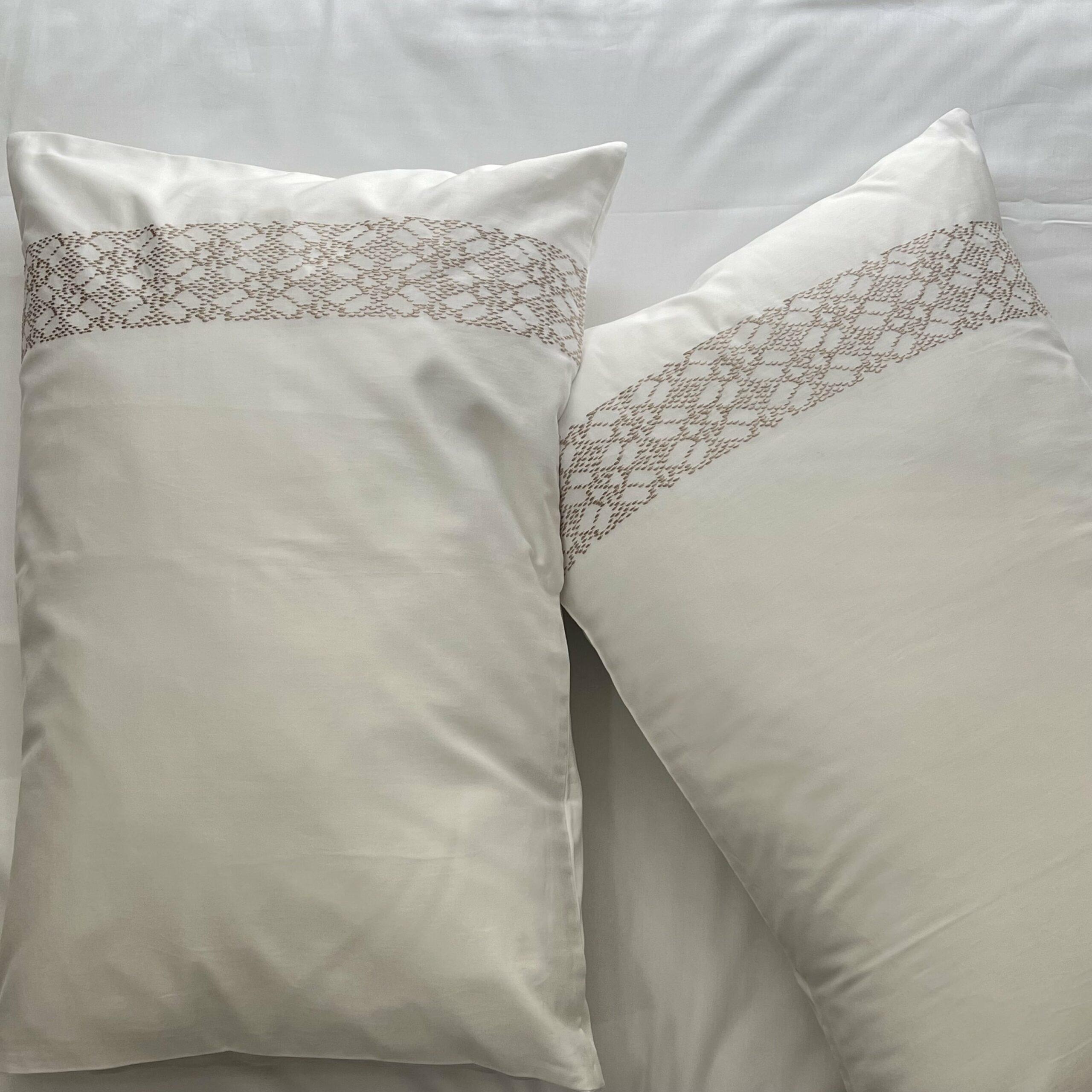 Trinket White Pillow Covers (Set of 2)