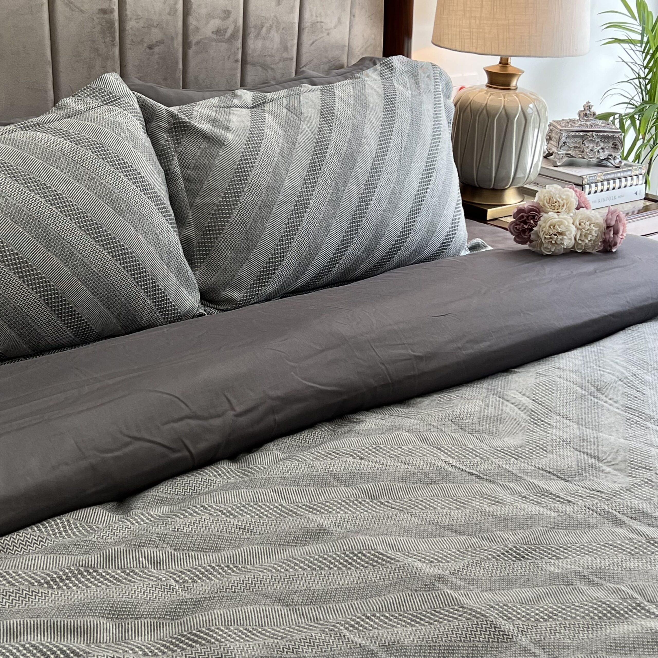 Pointed Twill Grey Woven Duvet Cover Set