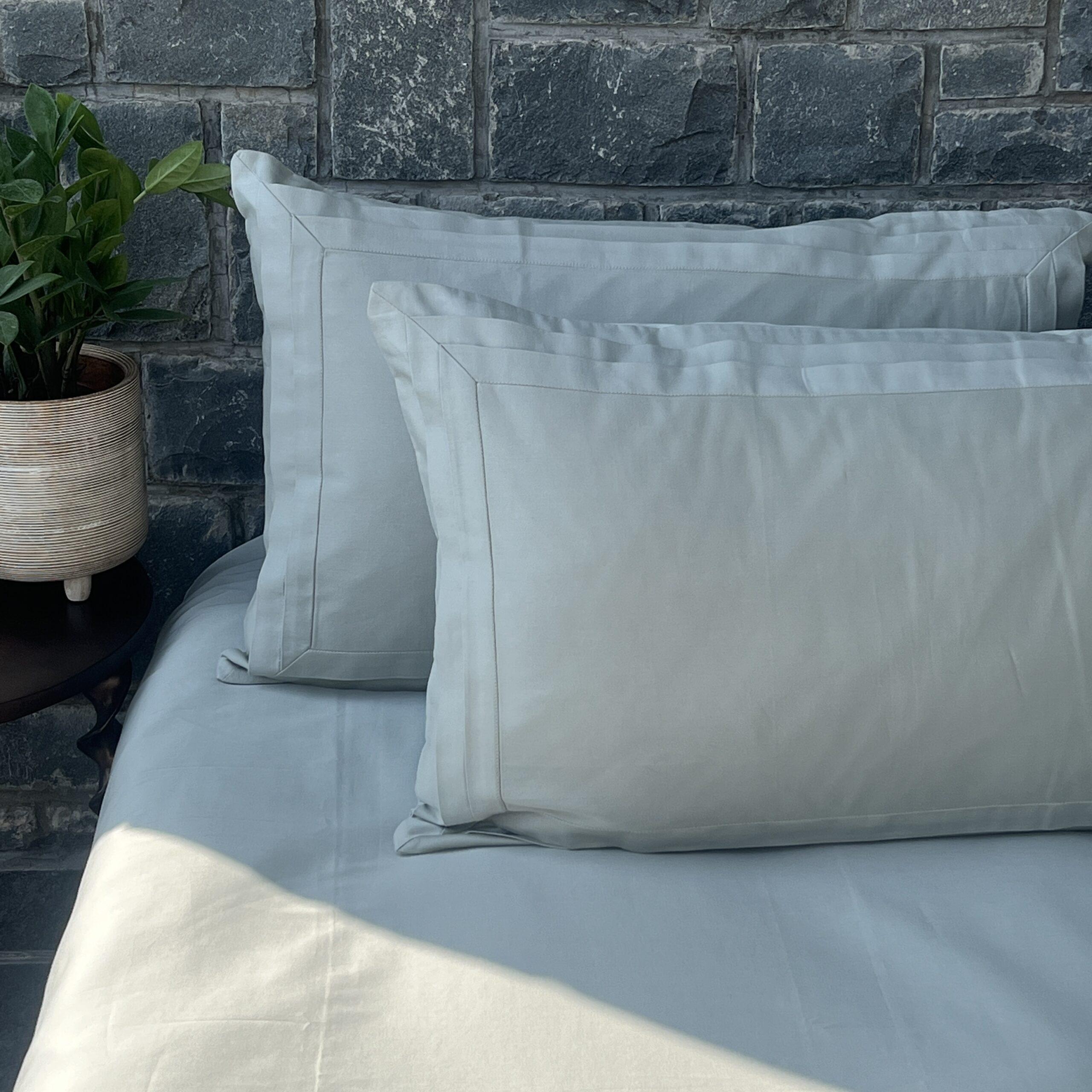 Tri-pleat Pearl Grey Bedsheet Set