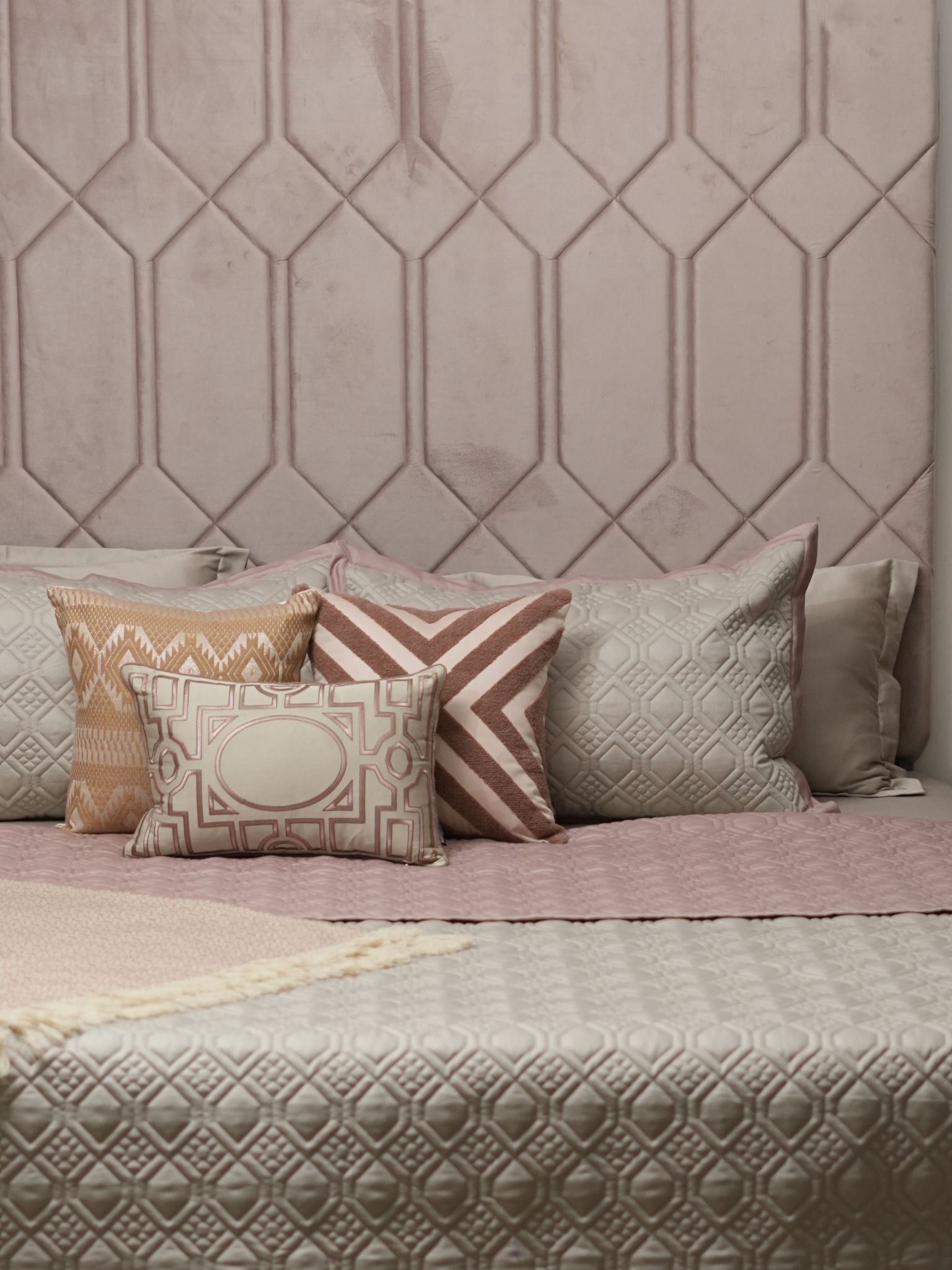 Malta Beige And Old Rose Cotton Rich Trousseau Set (10 PC Set)