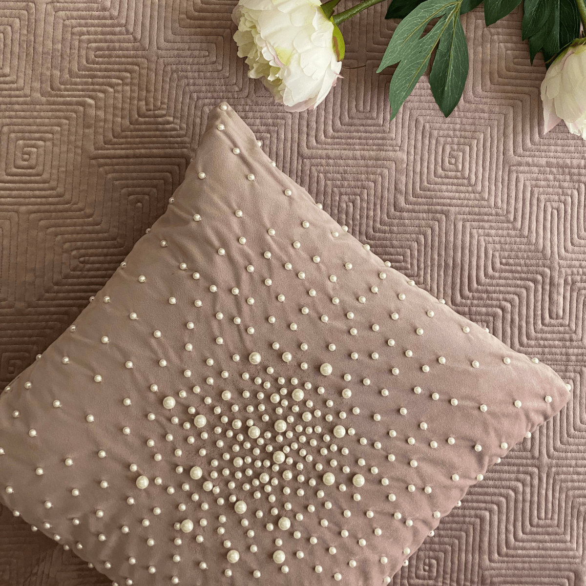 Decorative Pearl Onion Pink Velvet Cushion Cover 16x16