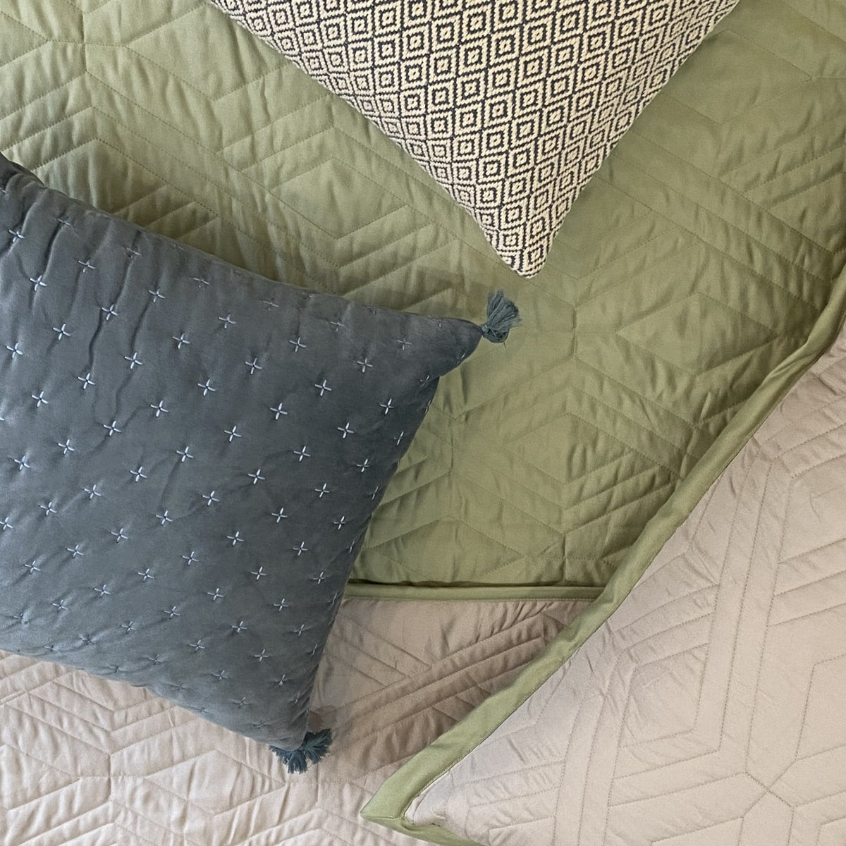 Quilted Beige and Lime Green Rhombic Reversible Bedspread