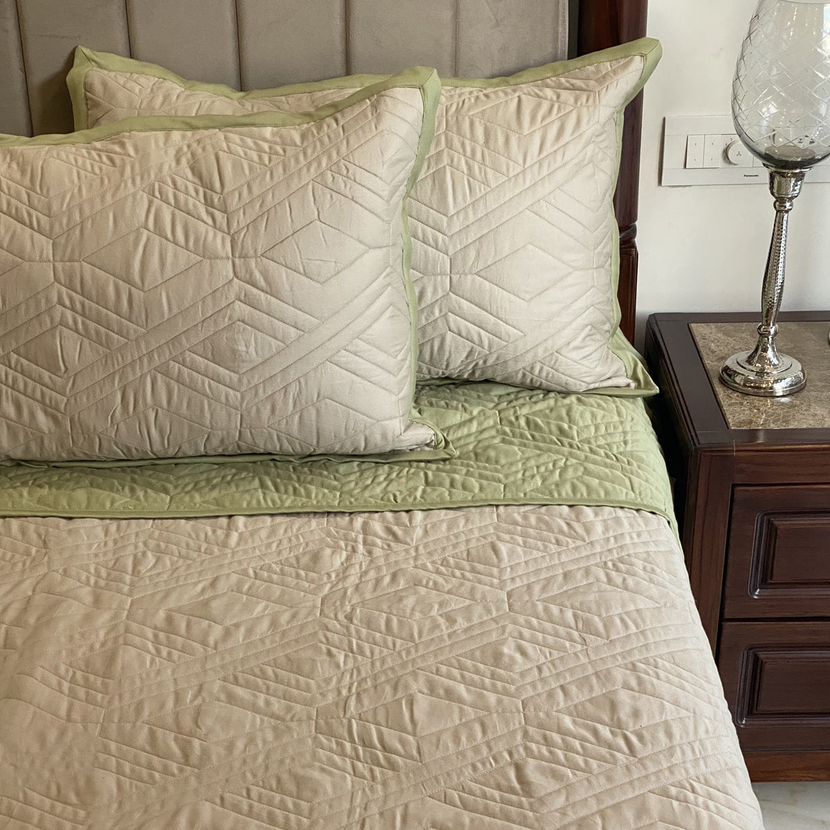 Quilted Beige and Lime Green Rhombic Reversible Bedspread