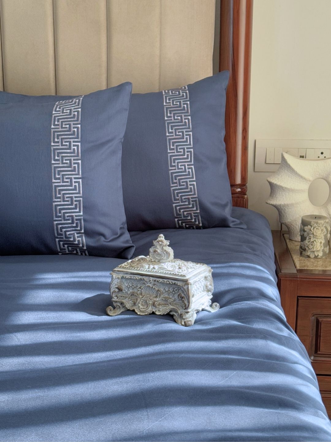 1000TC Cotton Rich Ariana Navy Syona Bedsheet Set