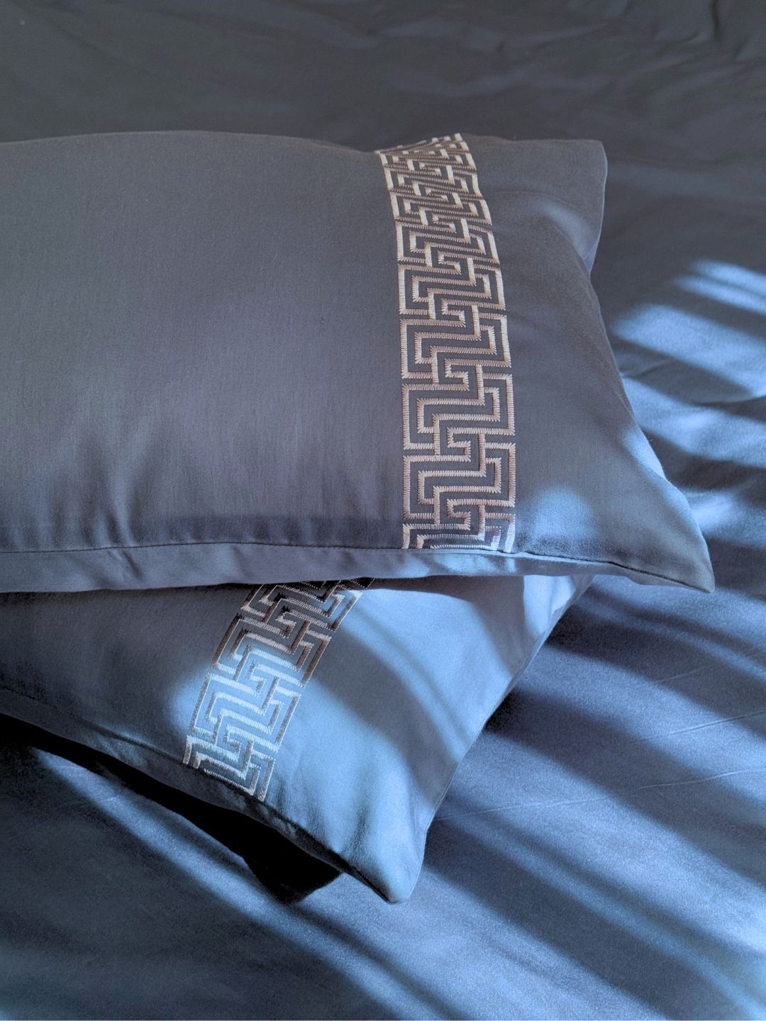 1000TC Cotton Rich Ariana Navy Syona Bedsheet Set