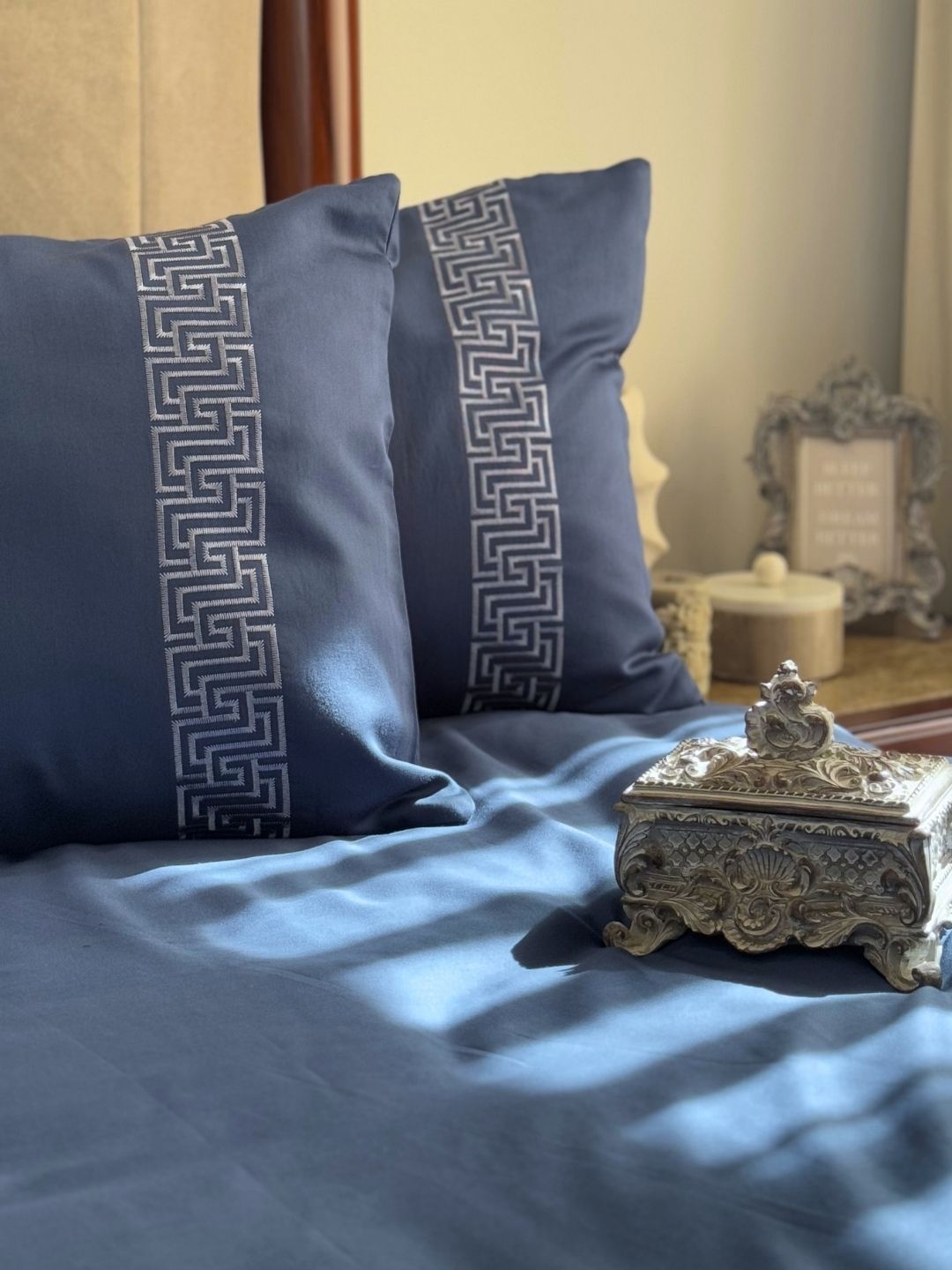 1000TC Cotton Rich Ariana Navy Syona Bedsheet Set