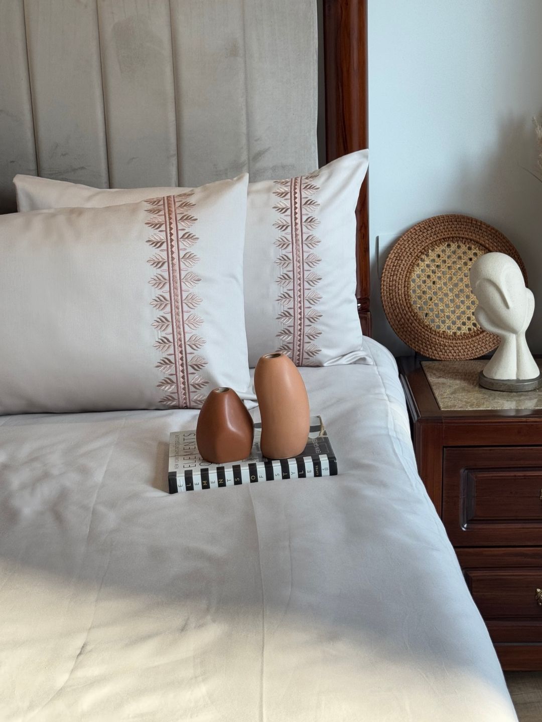 1000TC Cotton Rich Chloe Ivory Syona Bedsheet Set