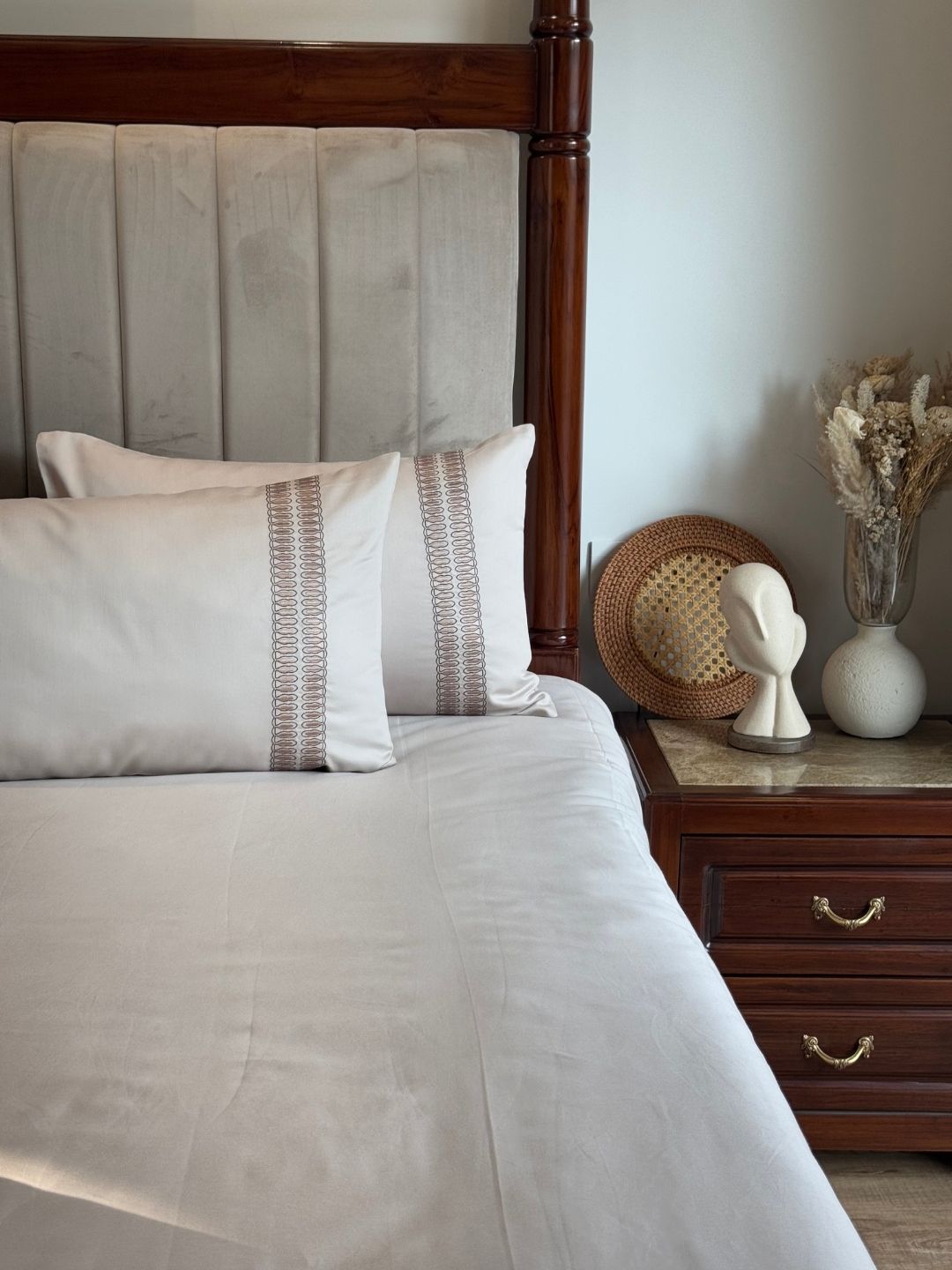 1000TC Cotton Rich Ella Ivory Syona Bedsheet Set