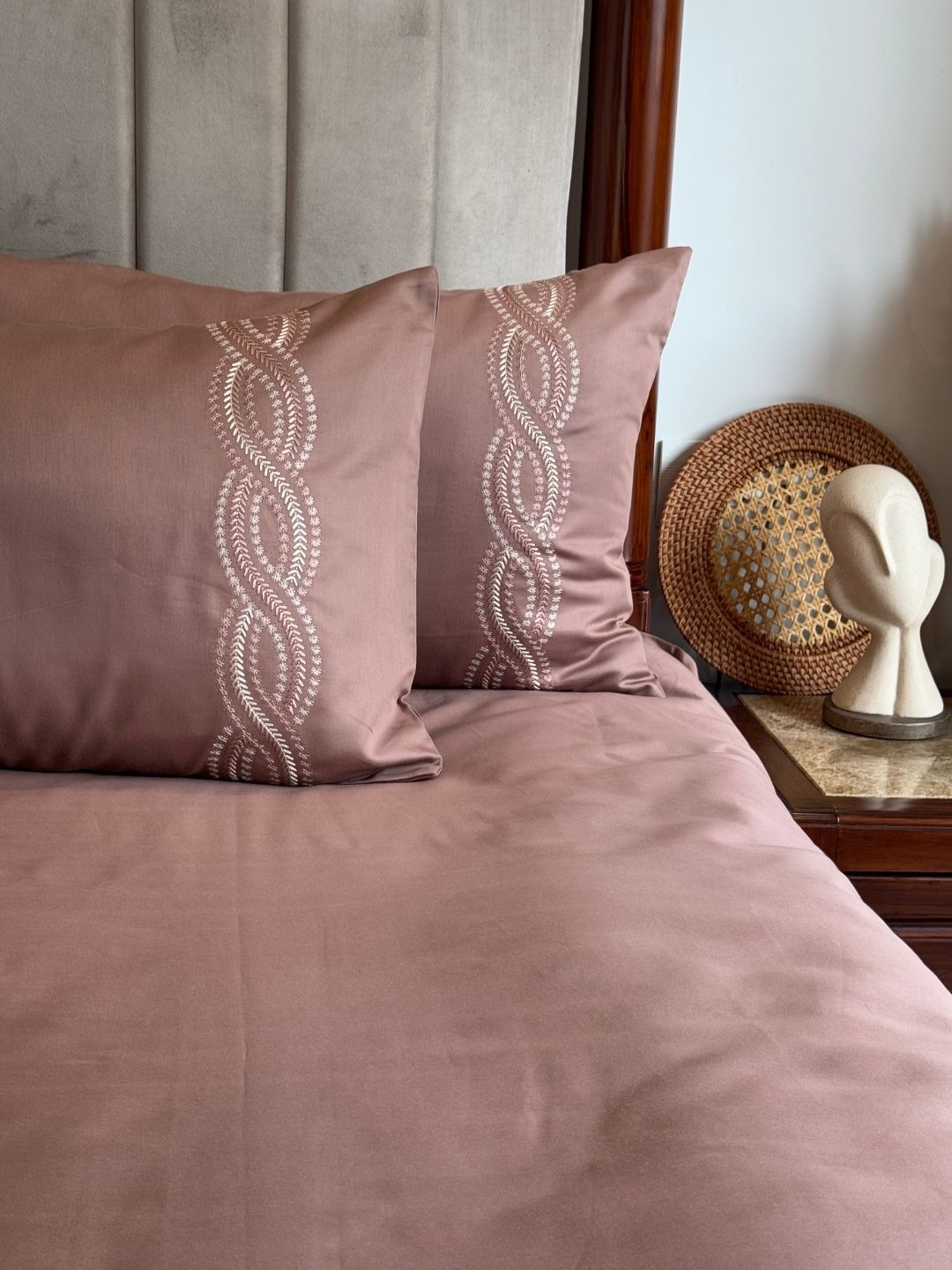 1000TC Cotton Rich Lily Brandy Rose Syona Bedsheet Set