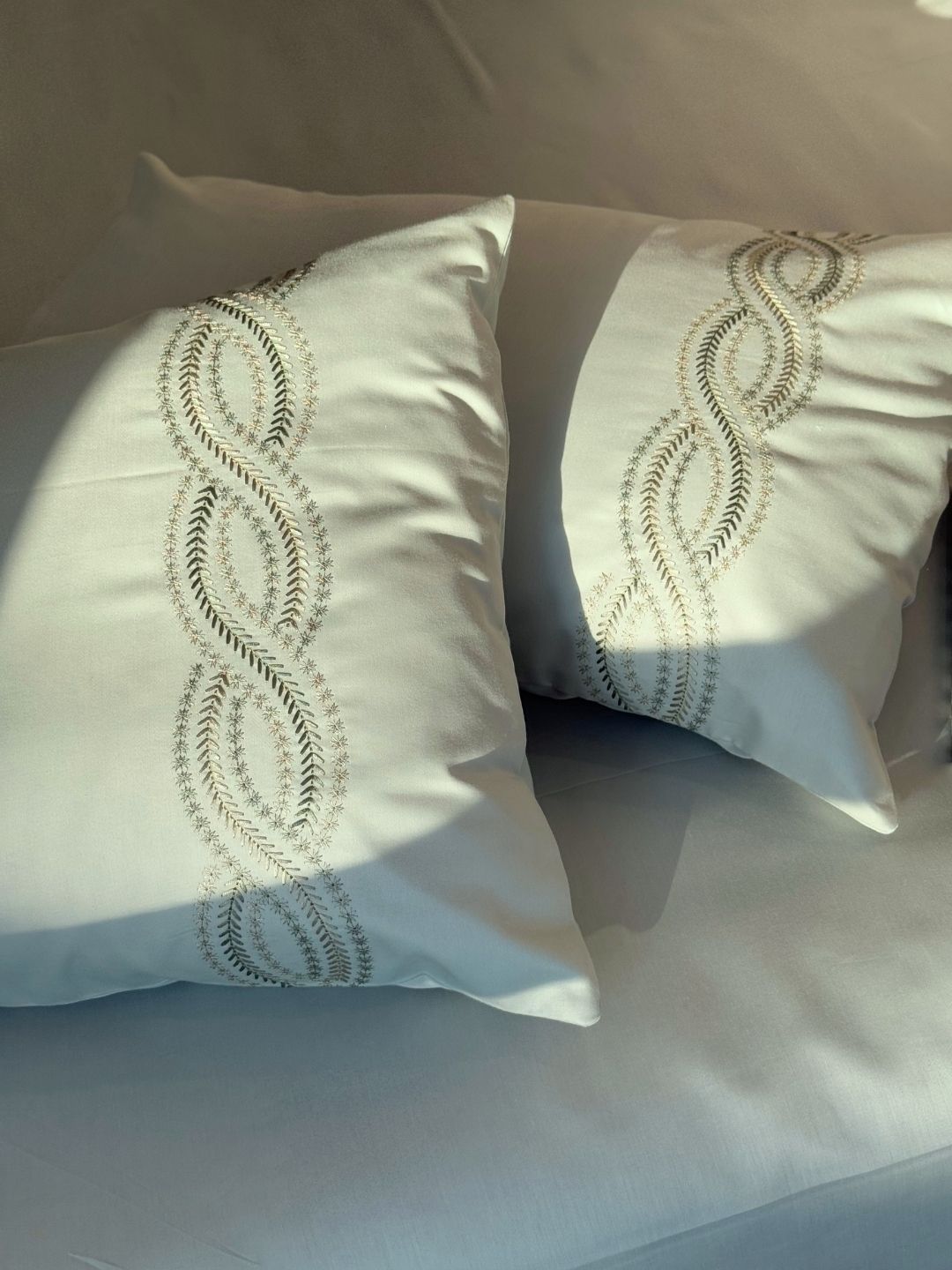 1000TC Cotton Rich Lily Sage Green Syona Bedsheet Set