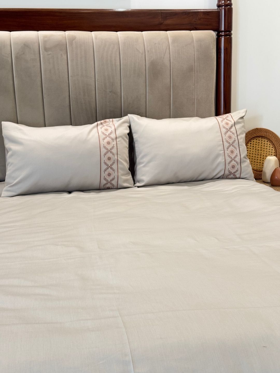 1000TC Cotton Rich Sophie Beige Syona Bedsheet Set