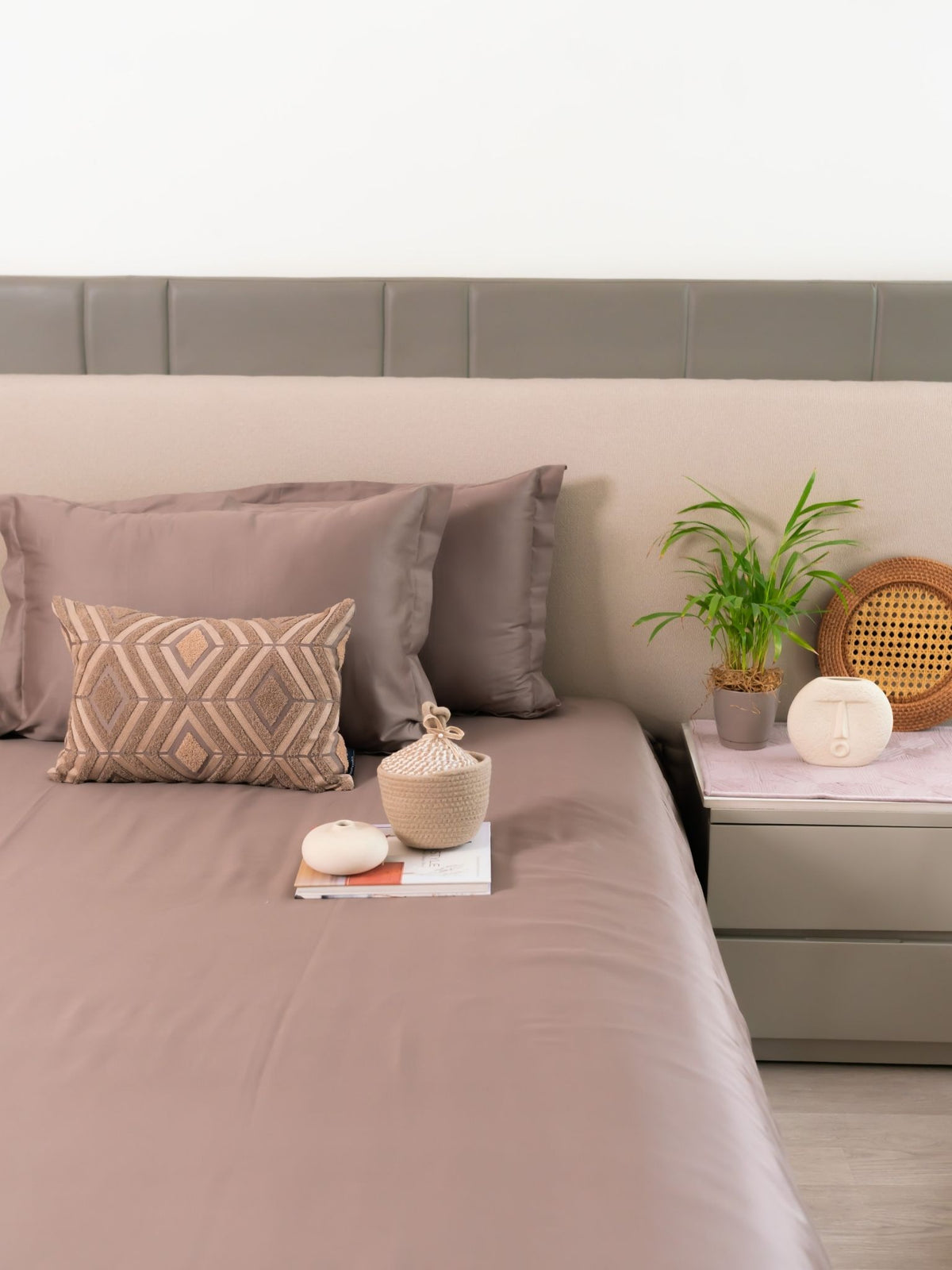 Diamora Taupe Treasure Bedsheet Set