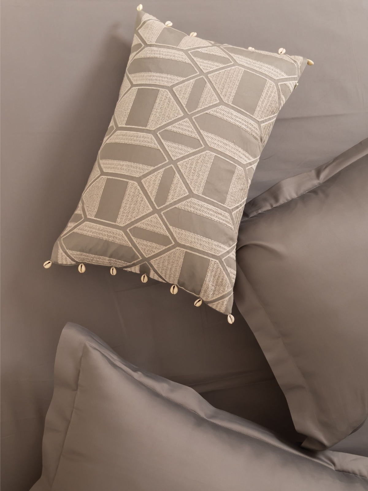 Frost Elephant Grey Treasure Bedsheet Set
