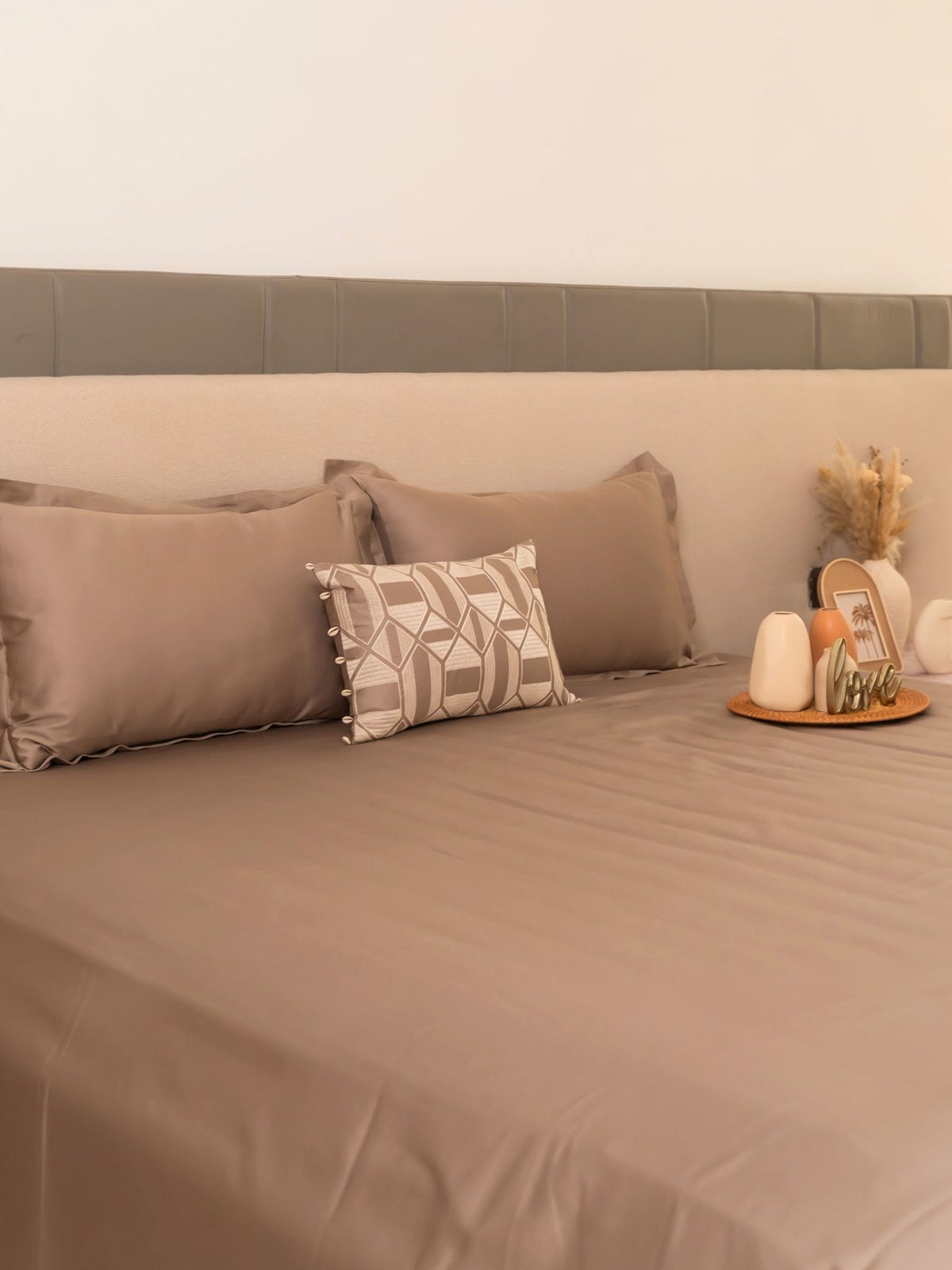 Frost Mocha Treasure Bedsheet Set