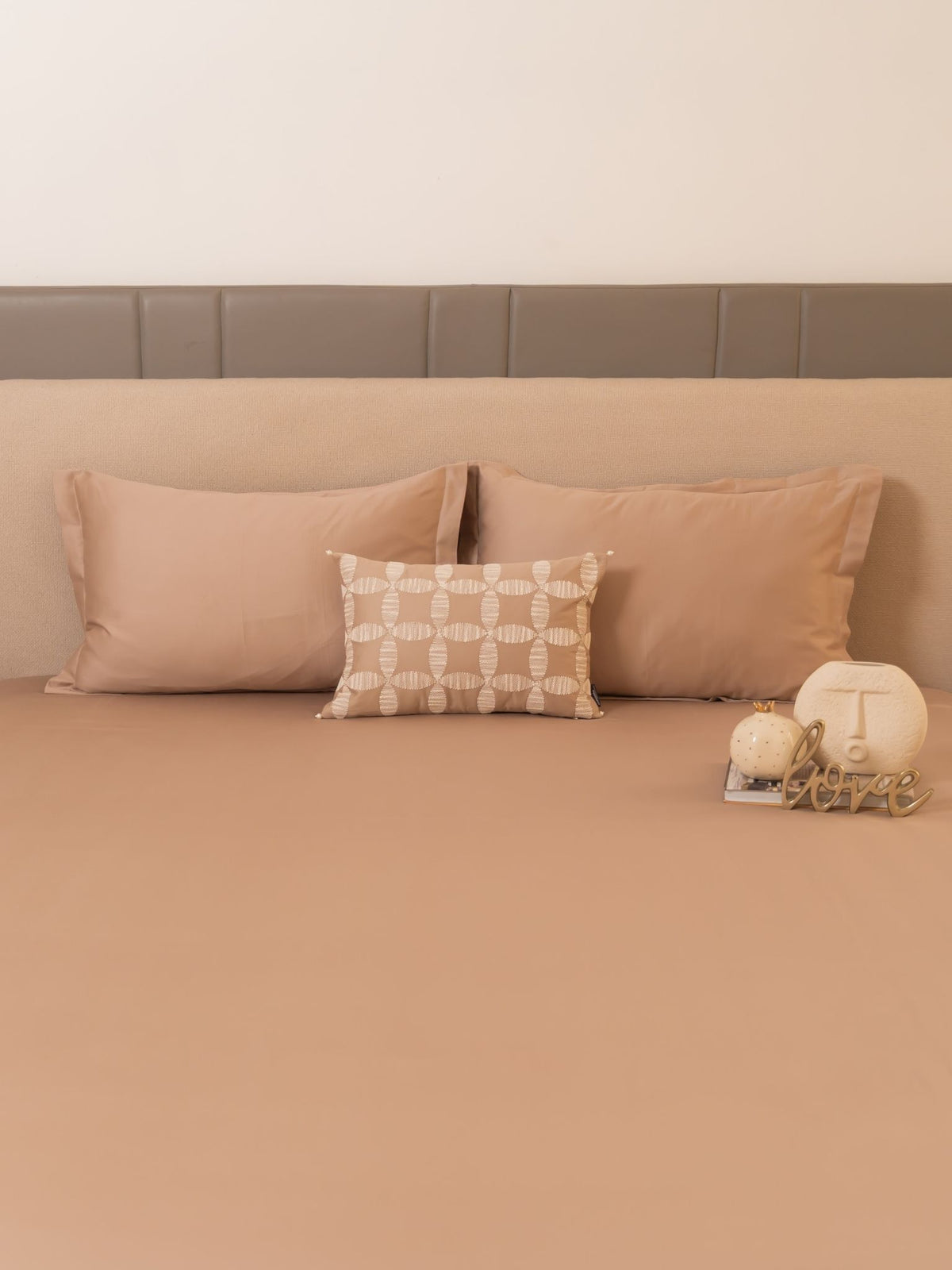 Meadow Sand Treasure Bedsheet Set