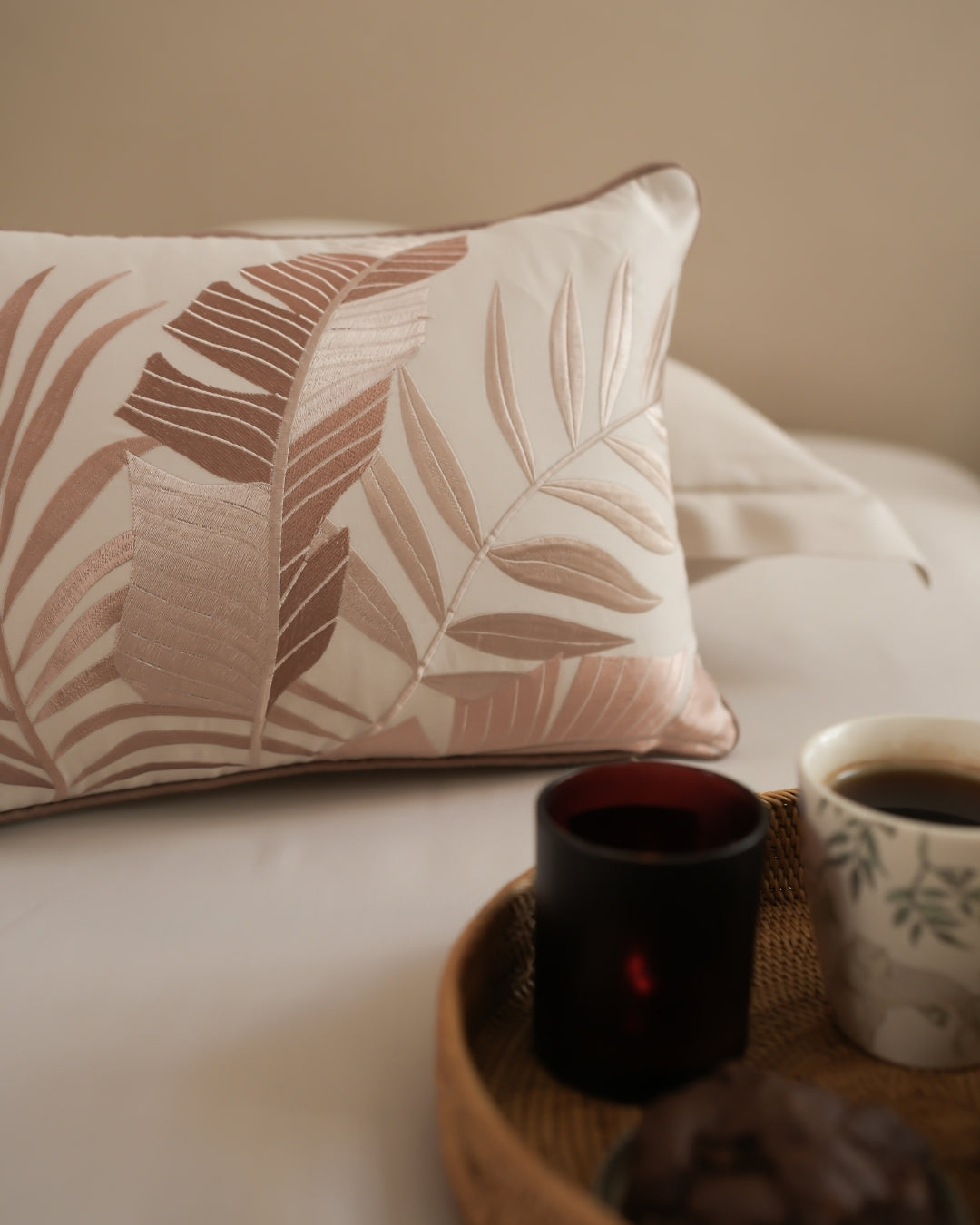 Palmea Ivory 1000TC Cotton Rich Lorenza Bedsheet Set in Gift Box (5 PC Set)