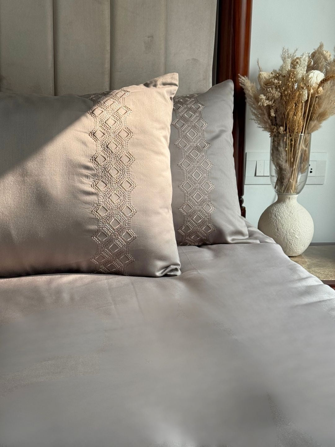 Cora Olive Grey Dreams Bedsheet Set