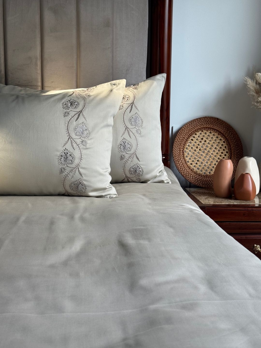 Nora Beige Dreams Bedsheet Set