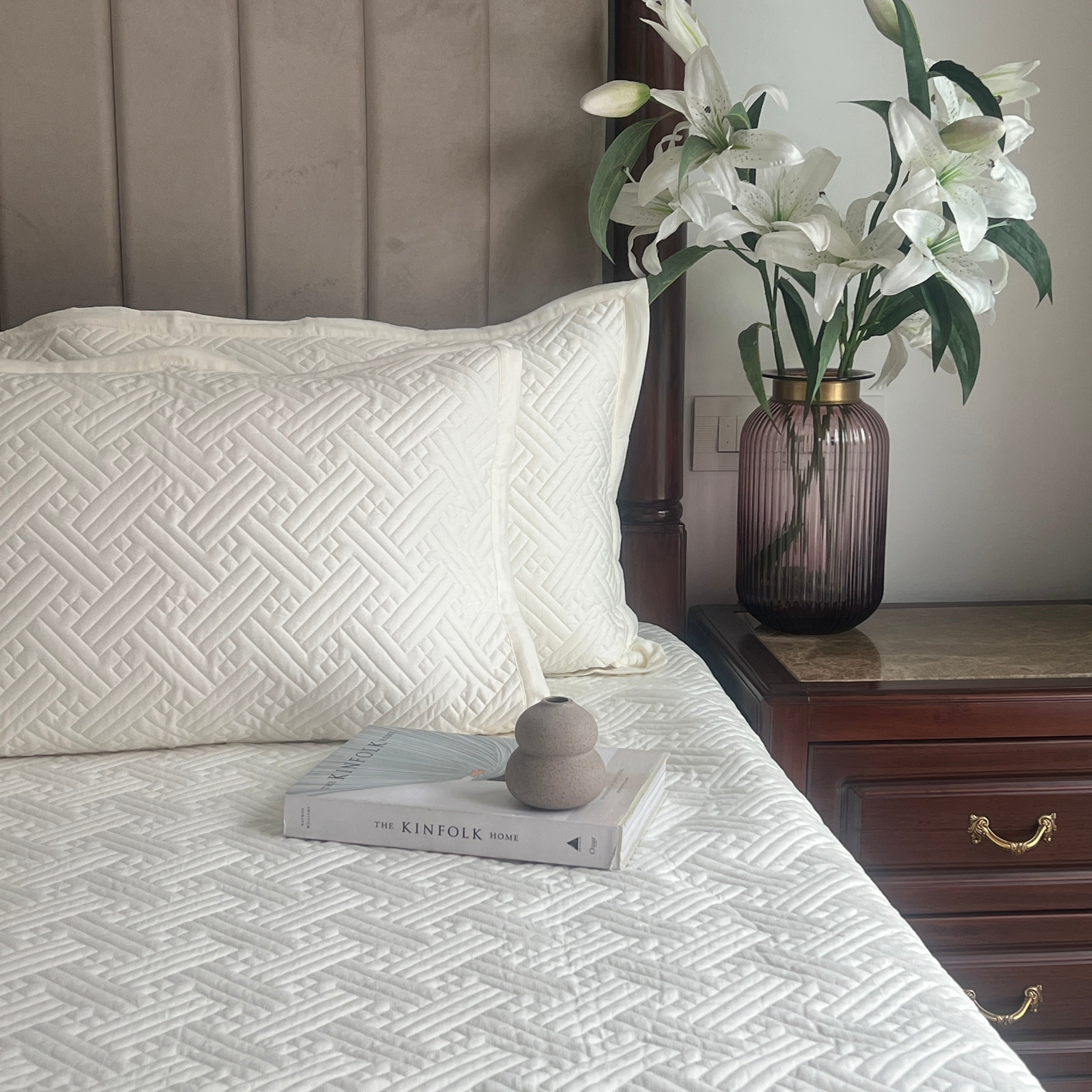 Ivory Triumph Cotton Reversible Bedspread
