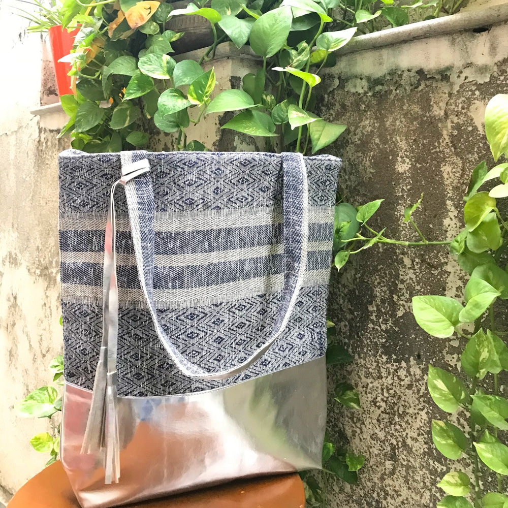 Hand Woven Cotton Tote Hand Bag with Silver Tassel