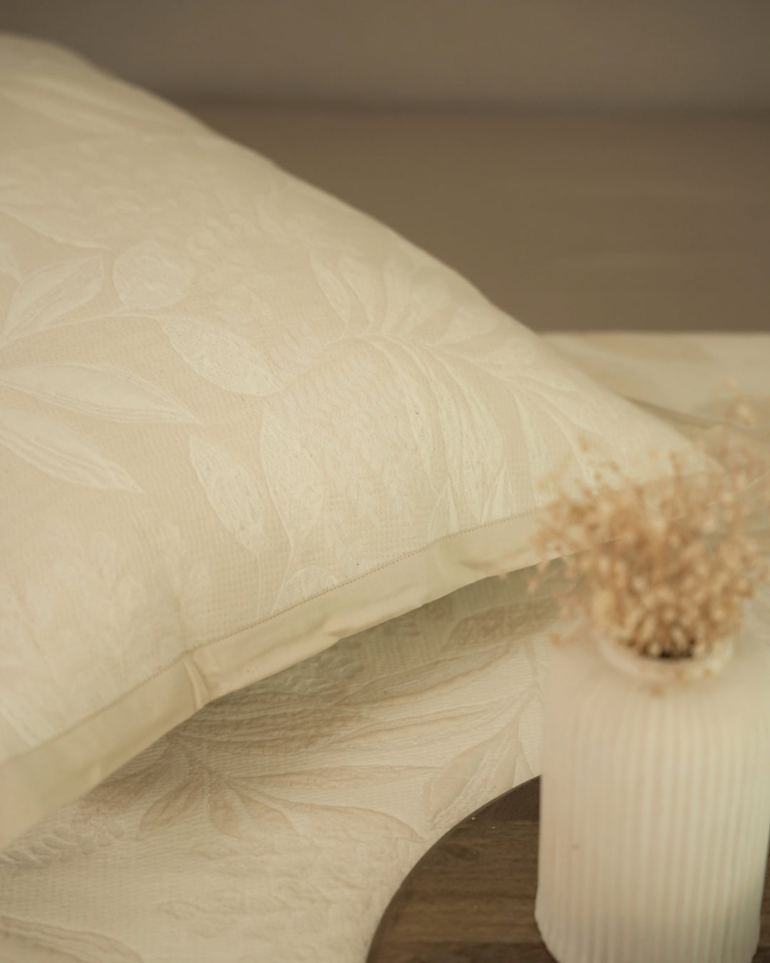 Fleur Ivory Cotton Jacquard Bedspread Set
