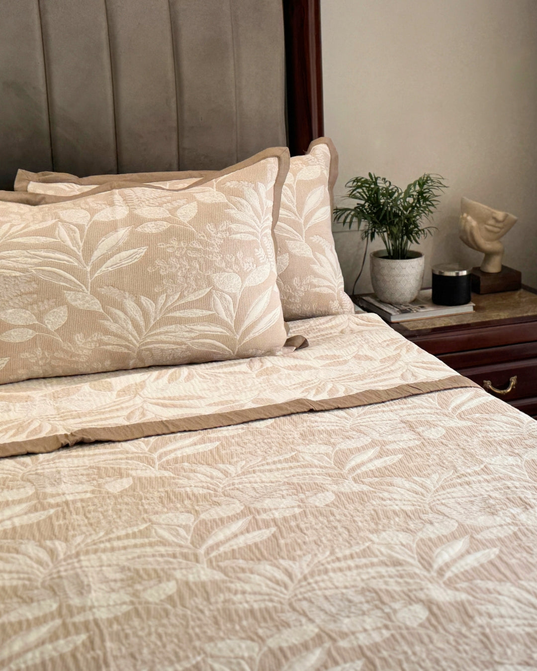 Fleur Sand Cotton Jacquard Bedspread Set